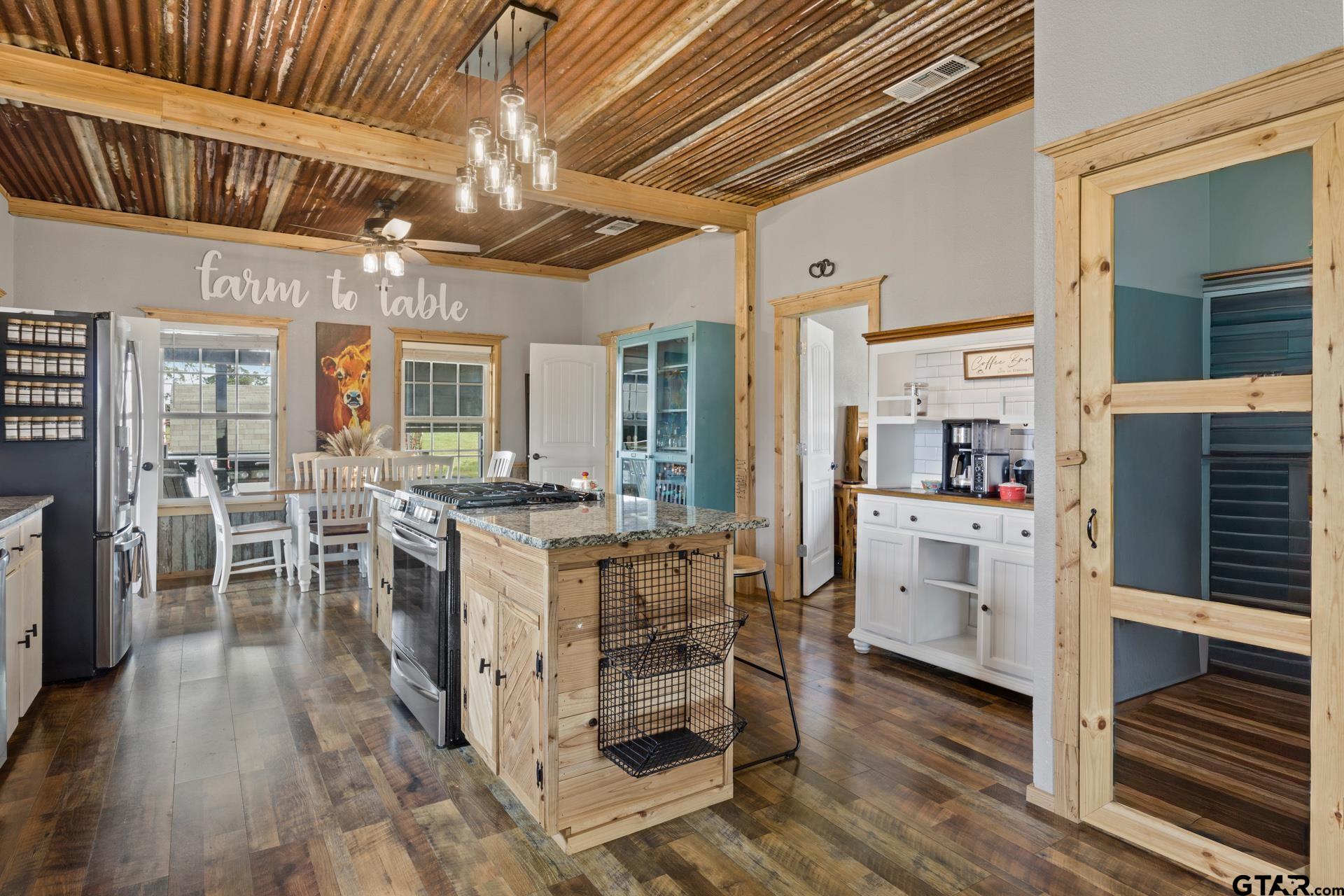 1018 County Road 4287