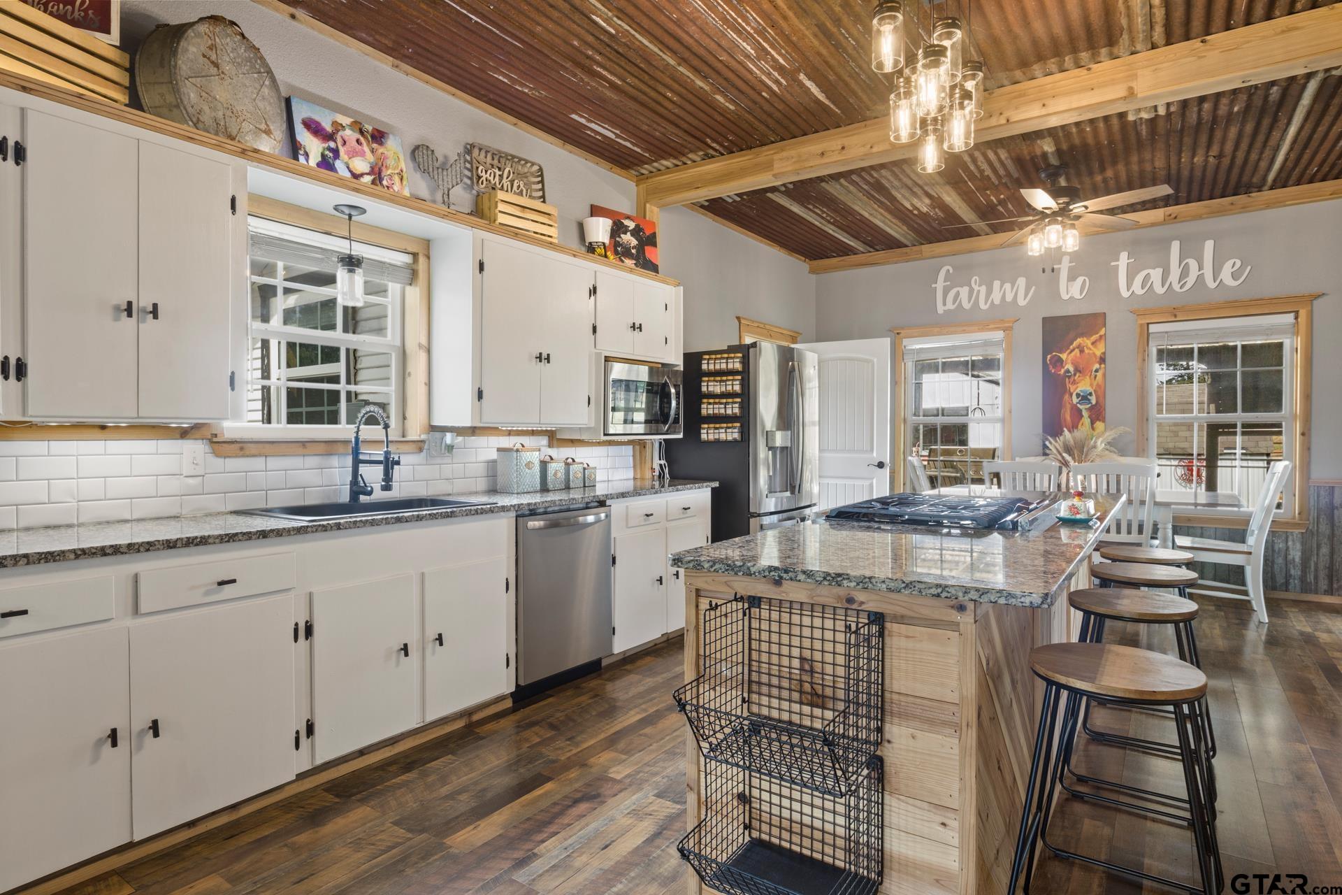 1018 County Road 4287