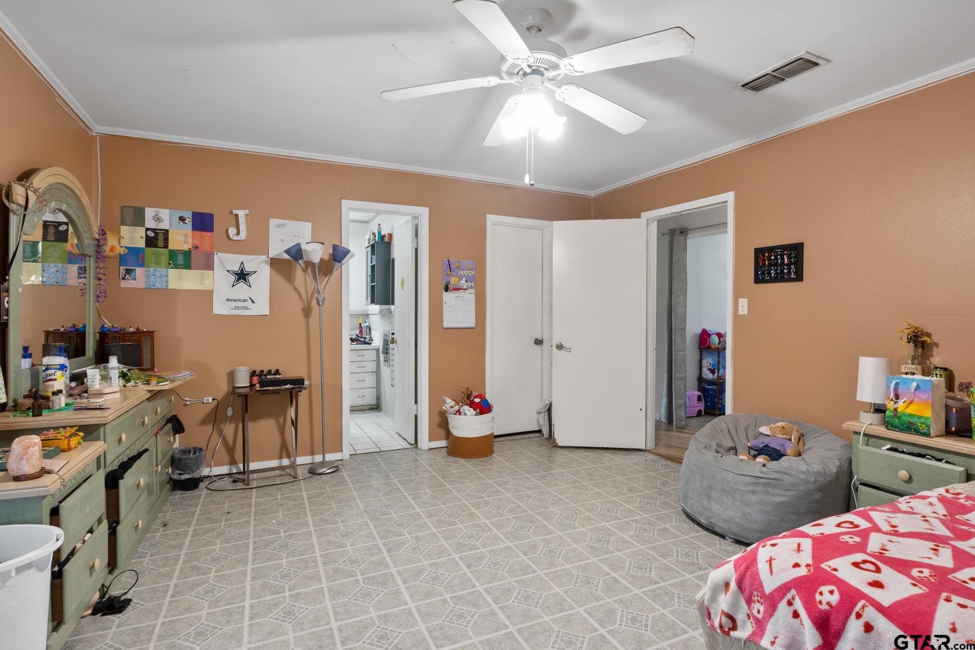 504 W Wilson