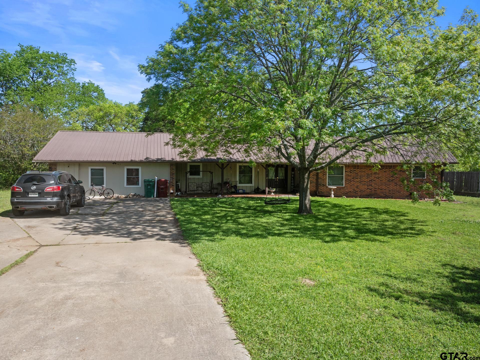 504 W Wilson