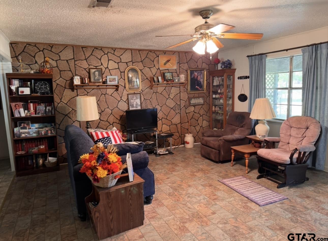 514 County Road 1475