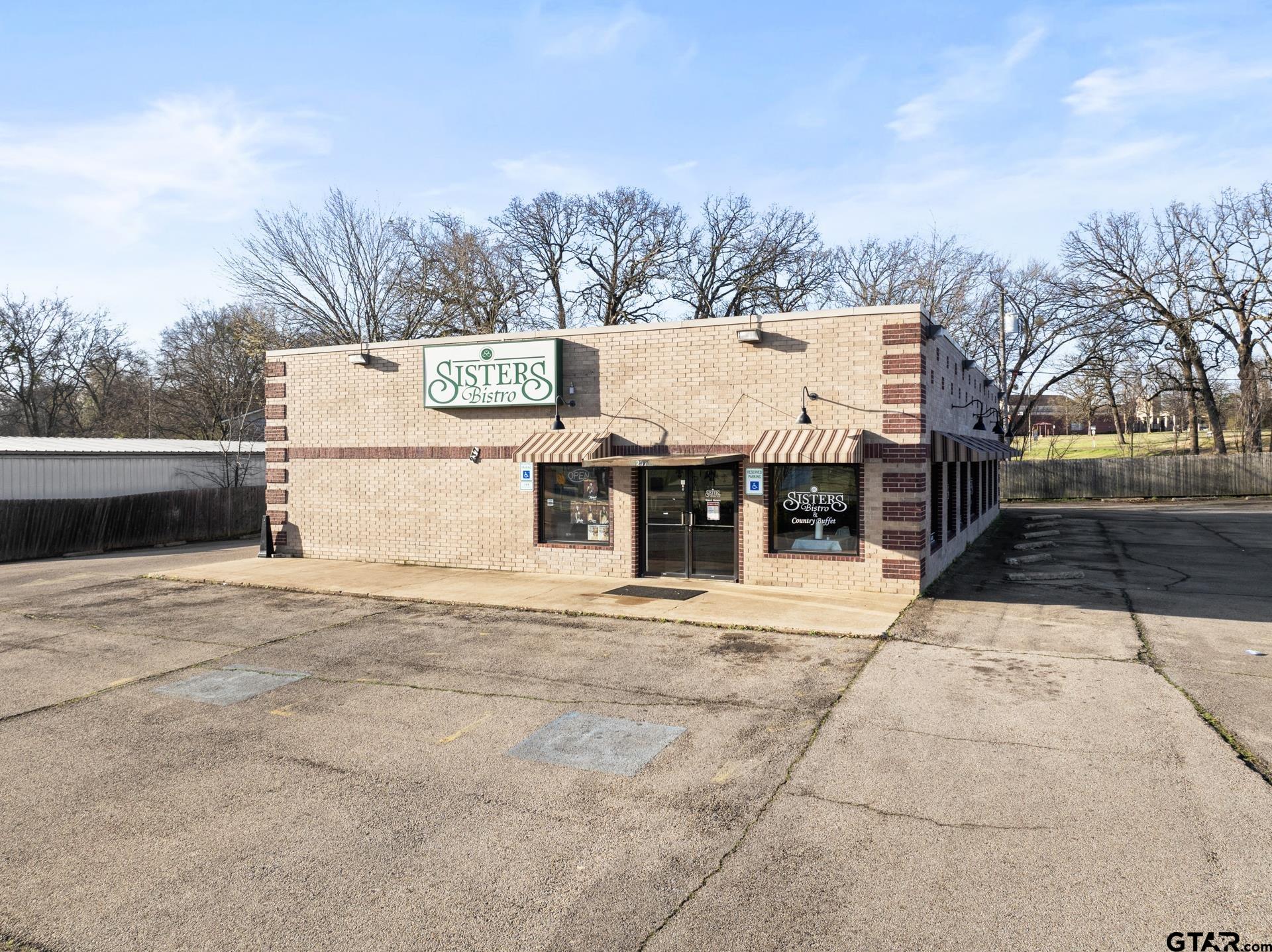 237 W Ferguson