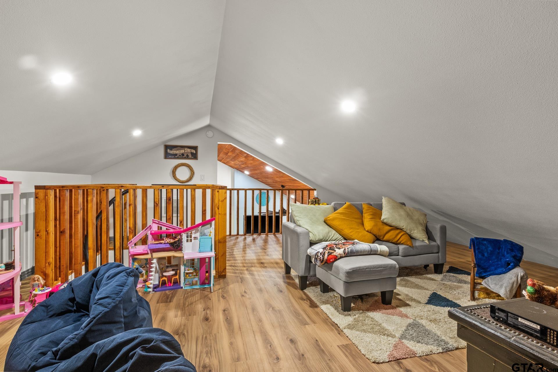 1284 Lake Franklin Dr