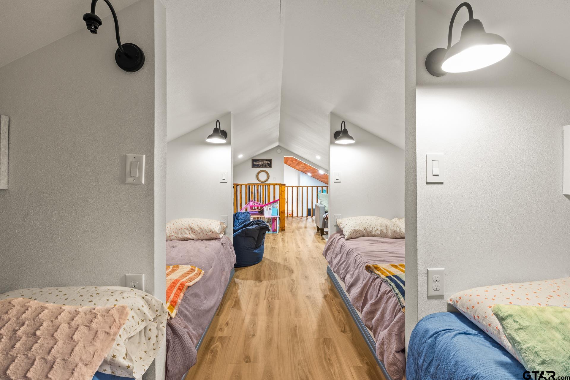 1284 Lake Franklin Dr