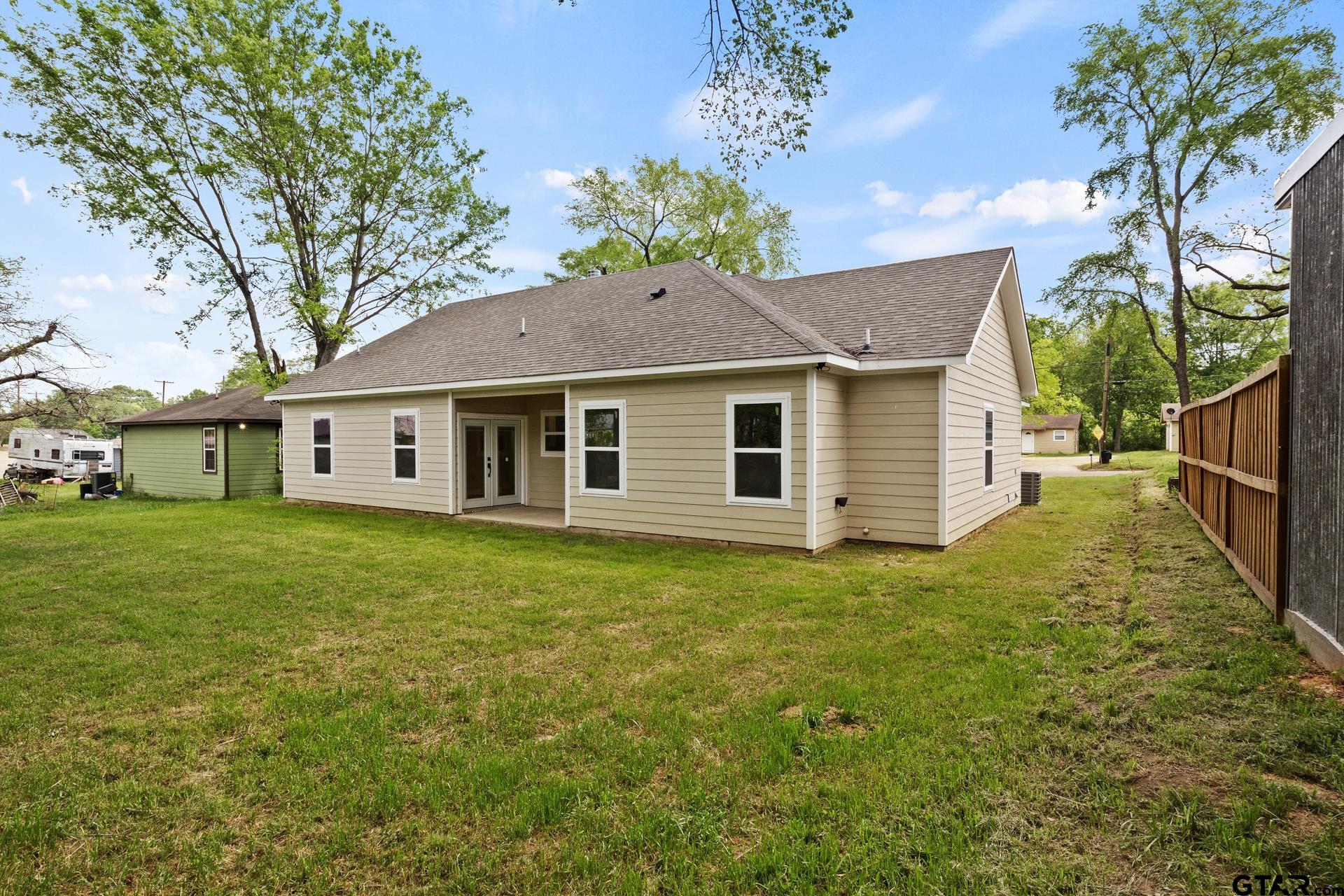 226 Moreland