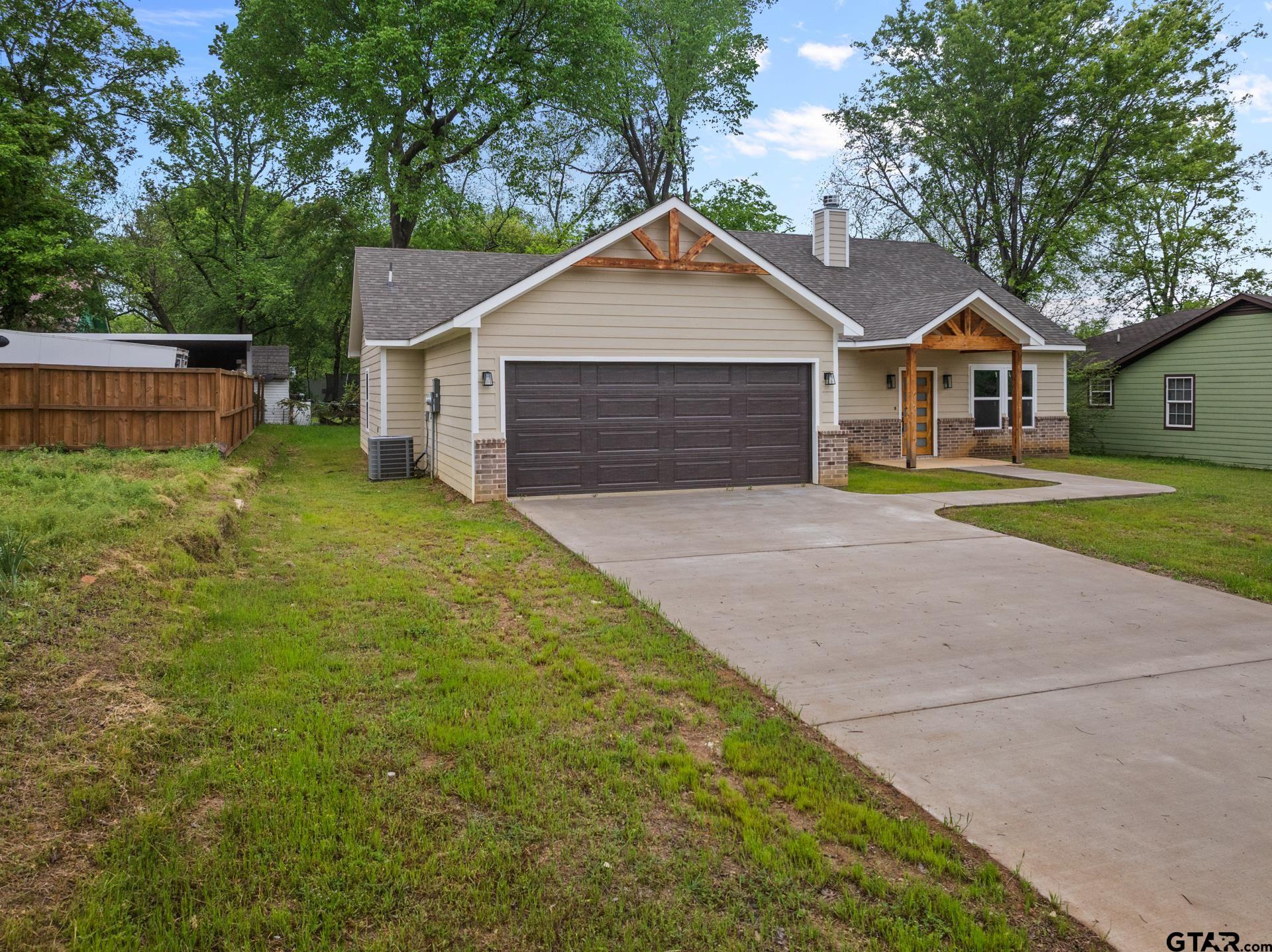 226 Moreland