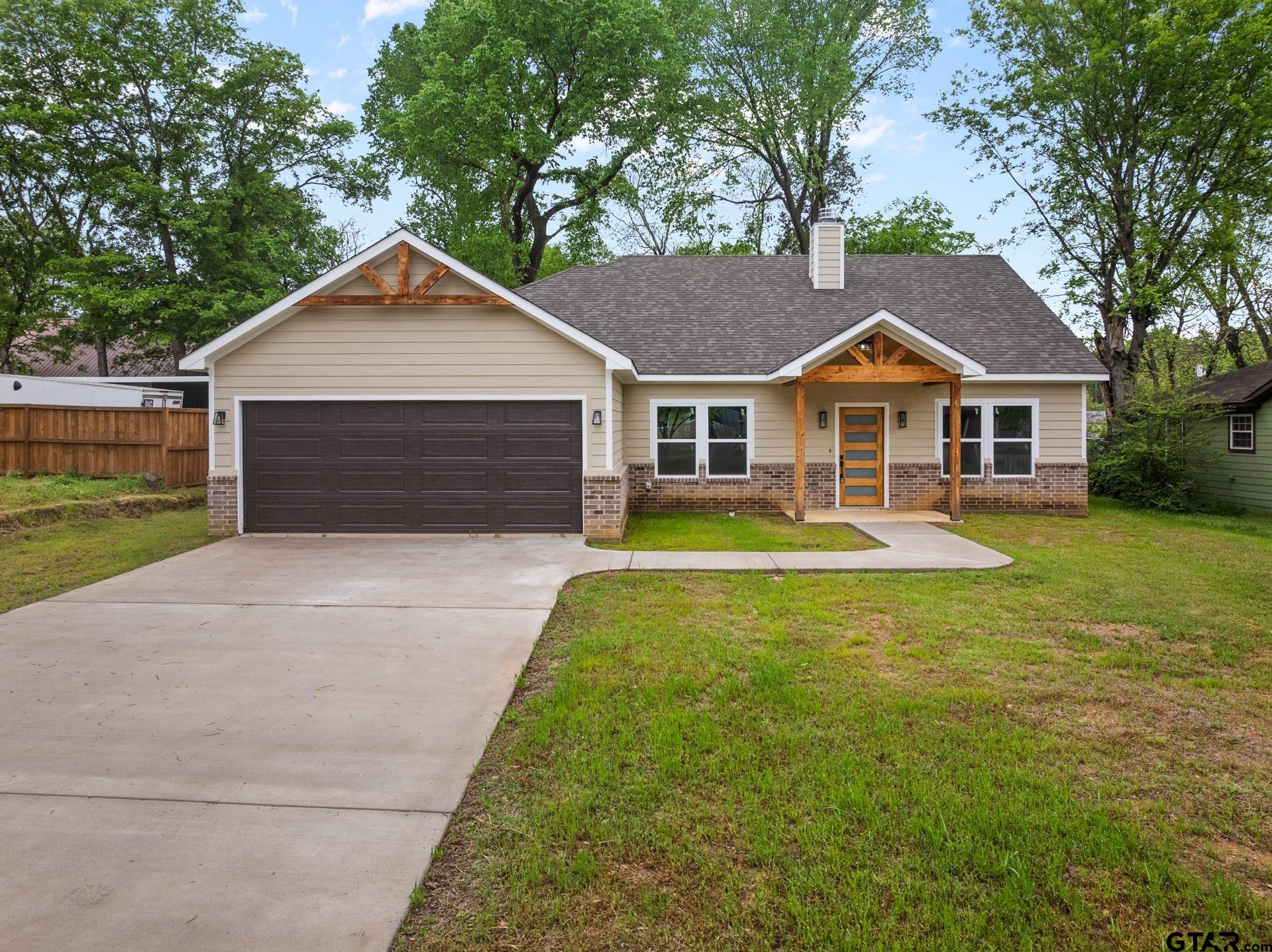 226 Moreland