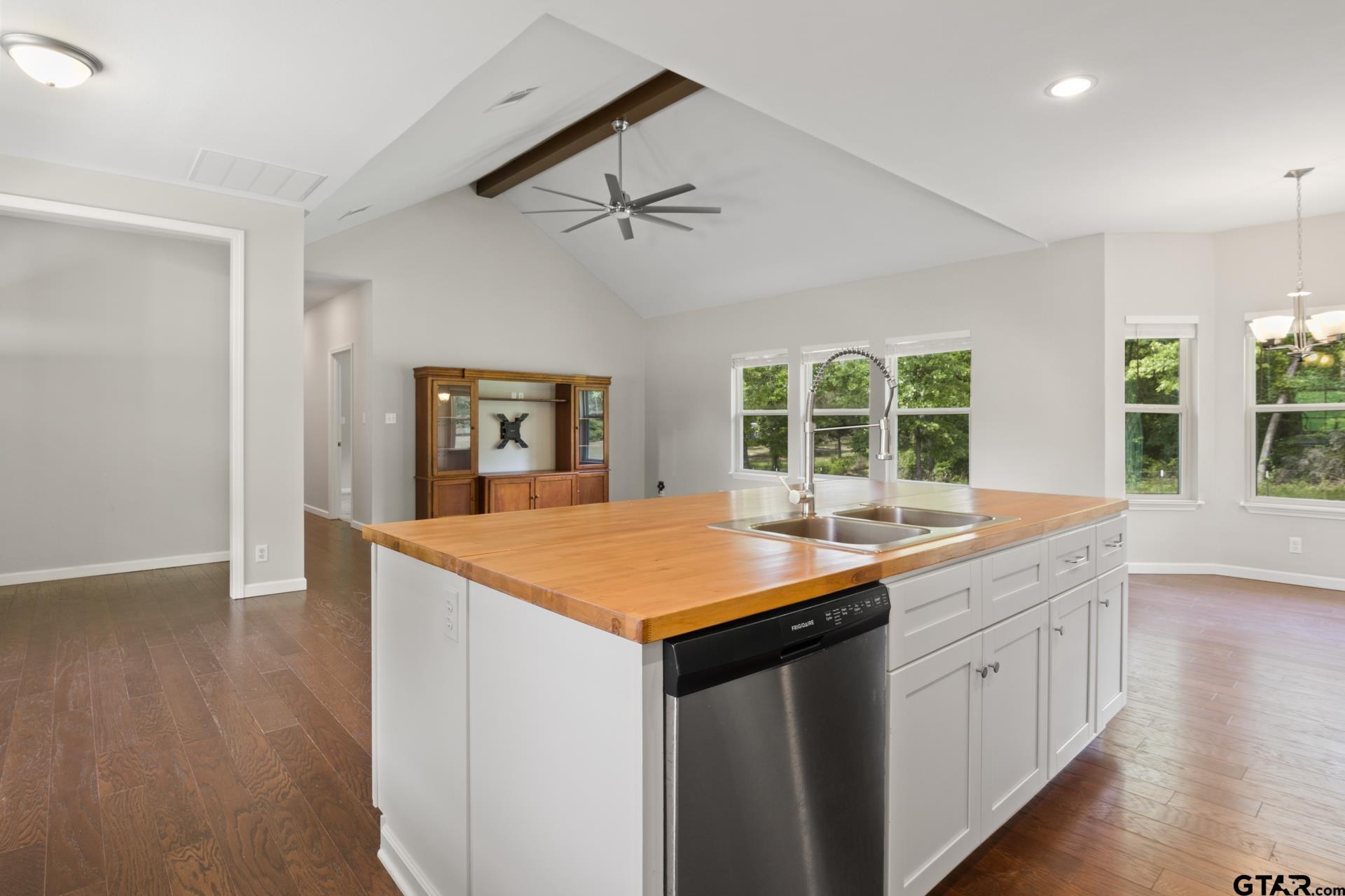 6775 Ann Dr
