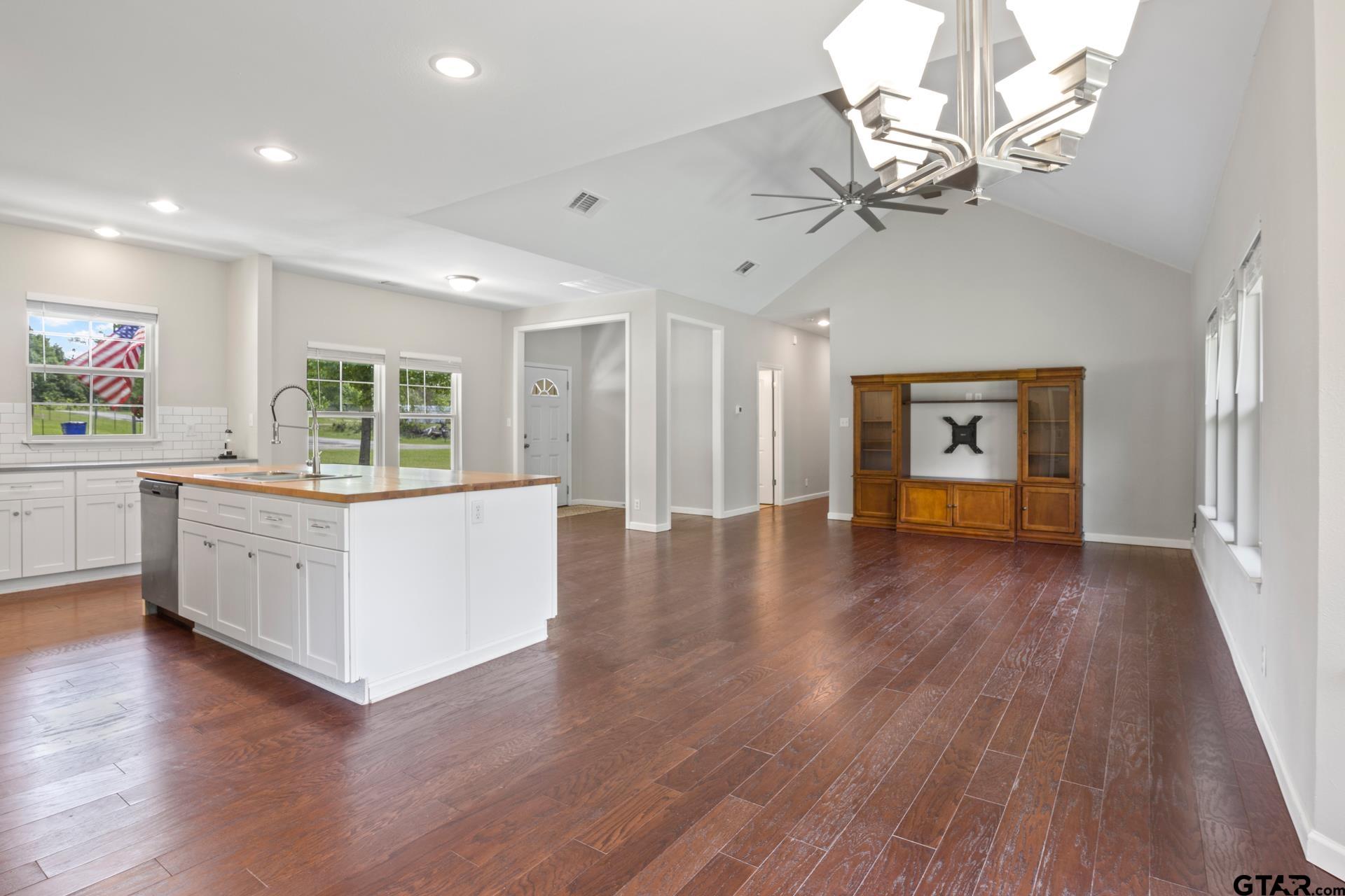 6775 Ann Dr