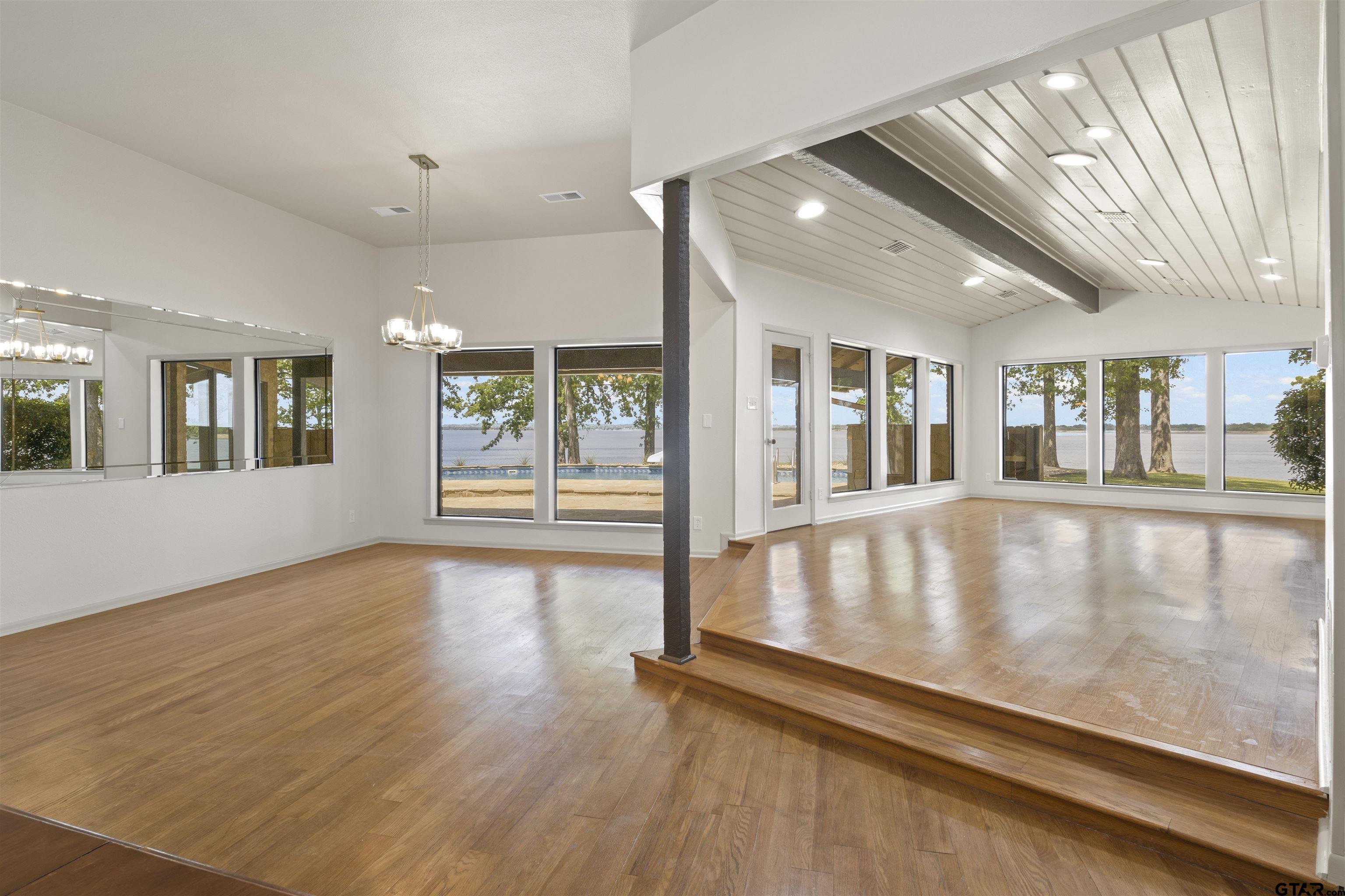 360 County Road 2136