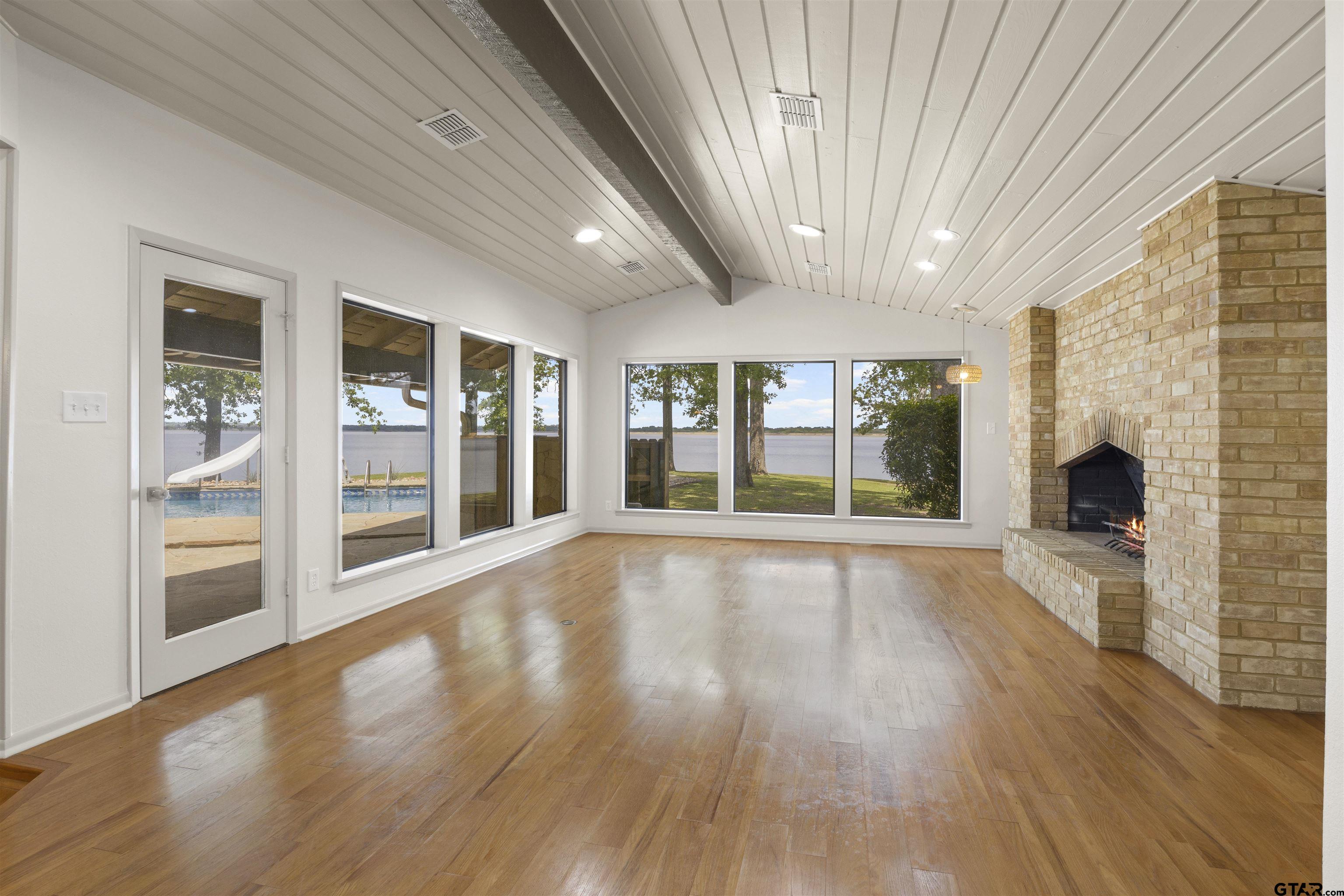 360 County Road 2136