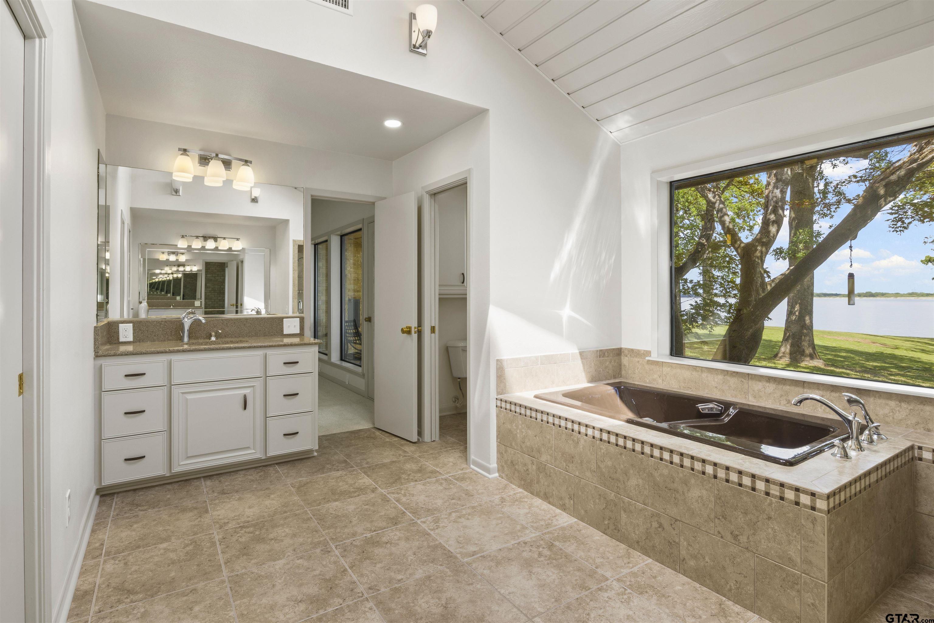 360 County Road 2136