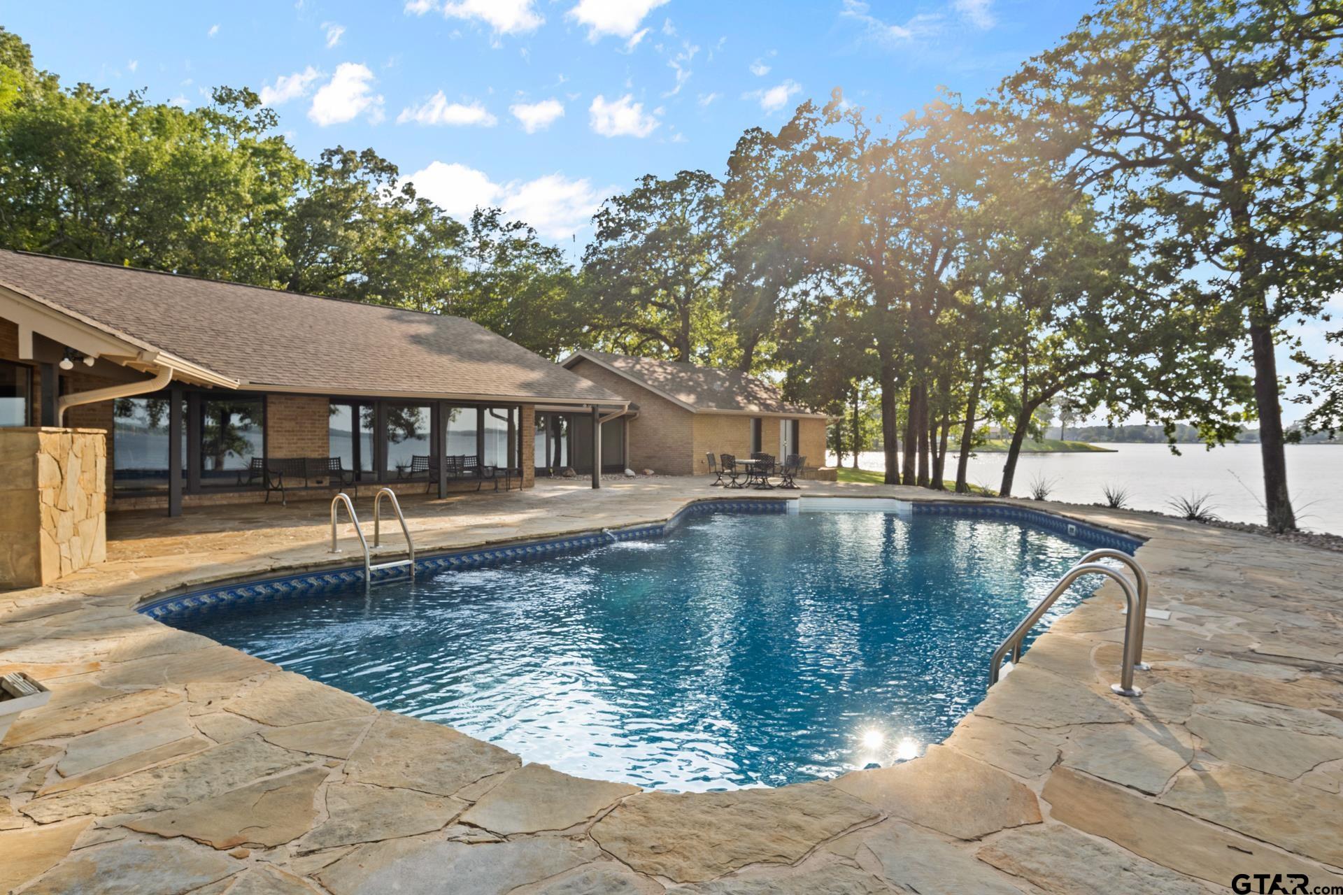 360 County Road 2136