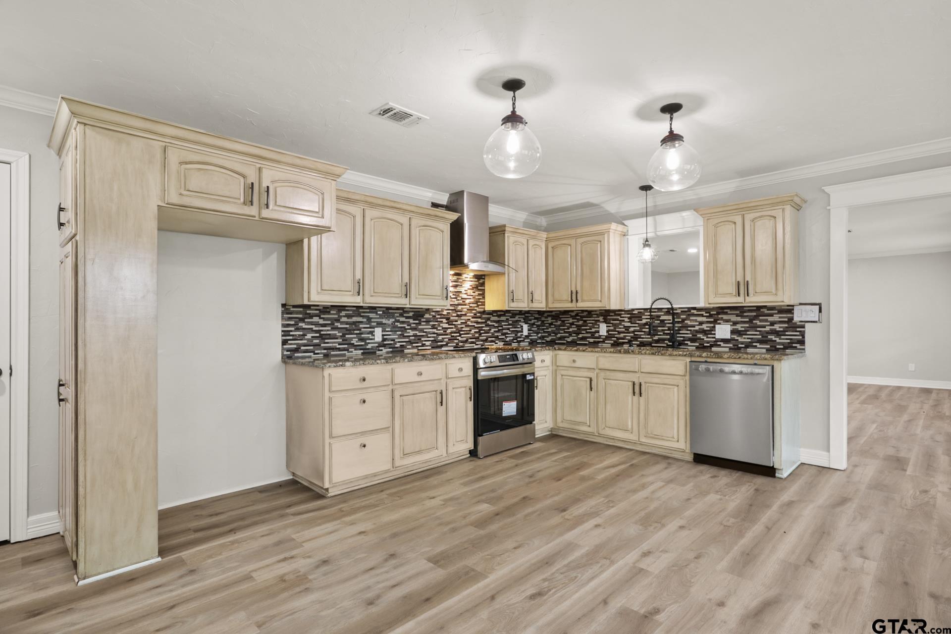 194 County Road 1720