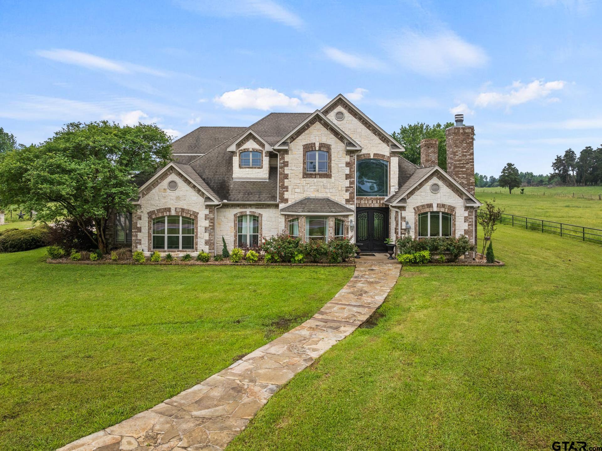 2320 W Highway 11