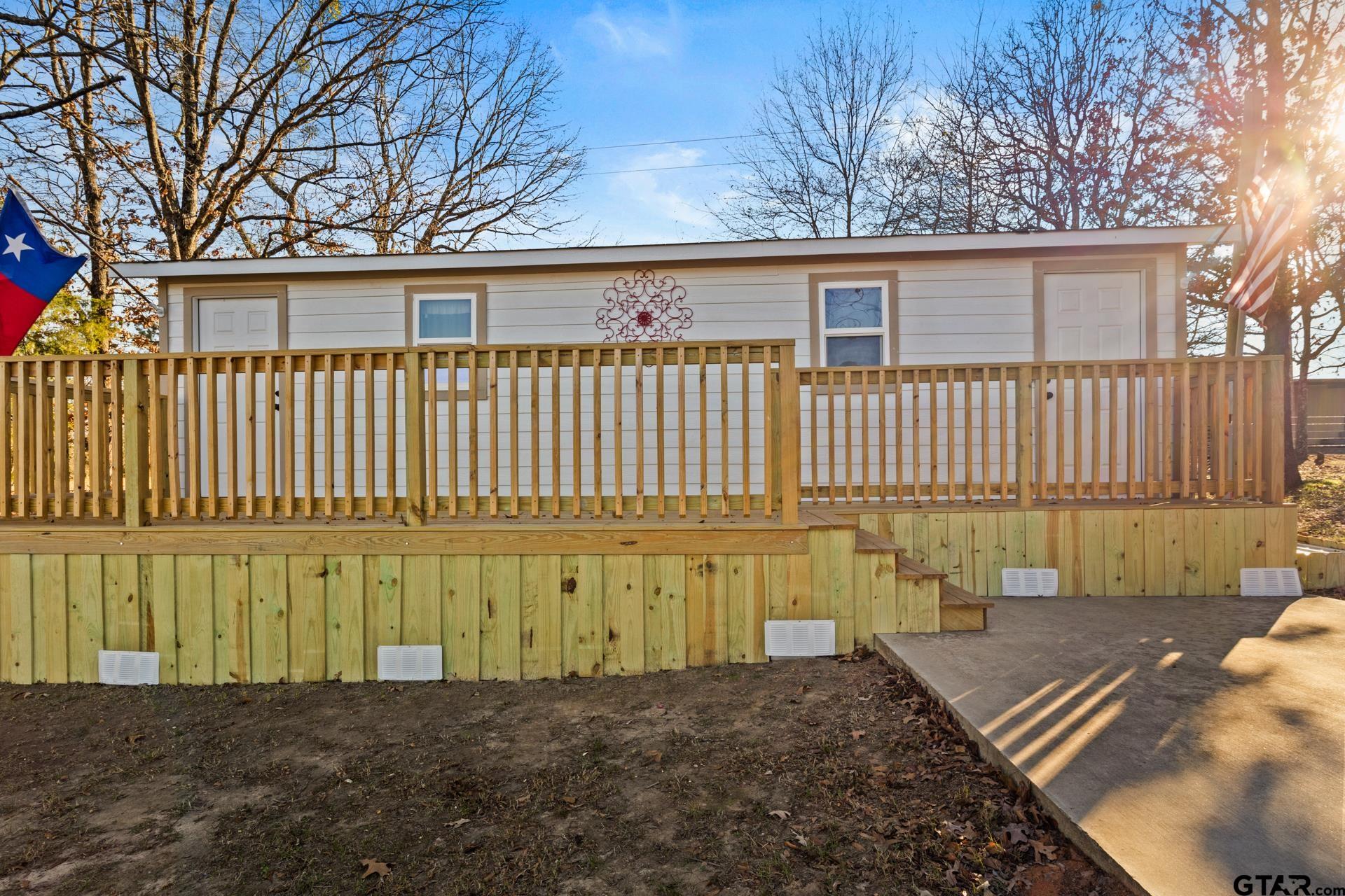 808 County Road 2121