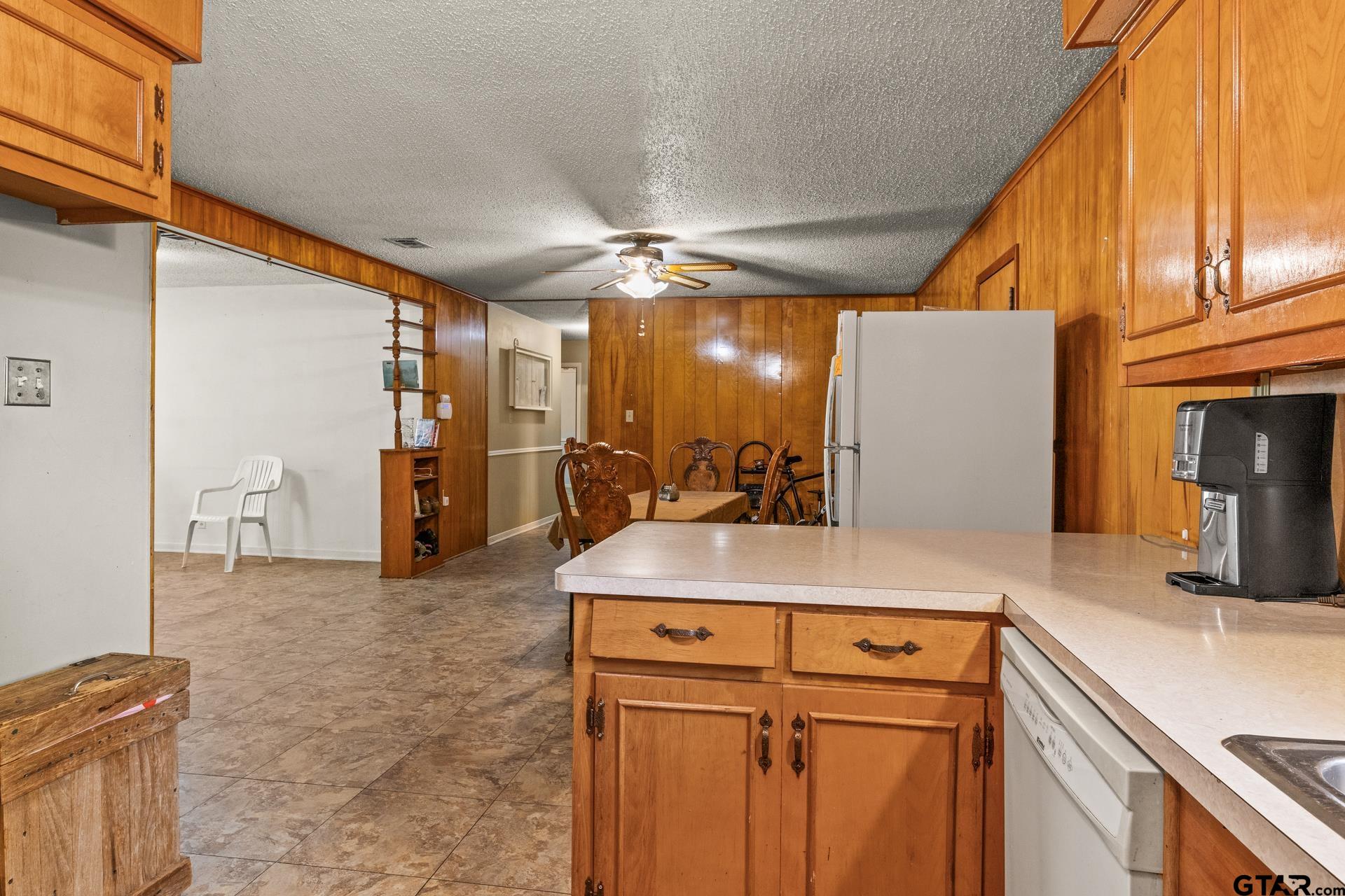 309 Henderson