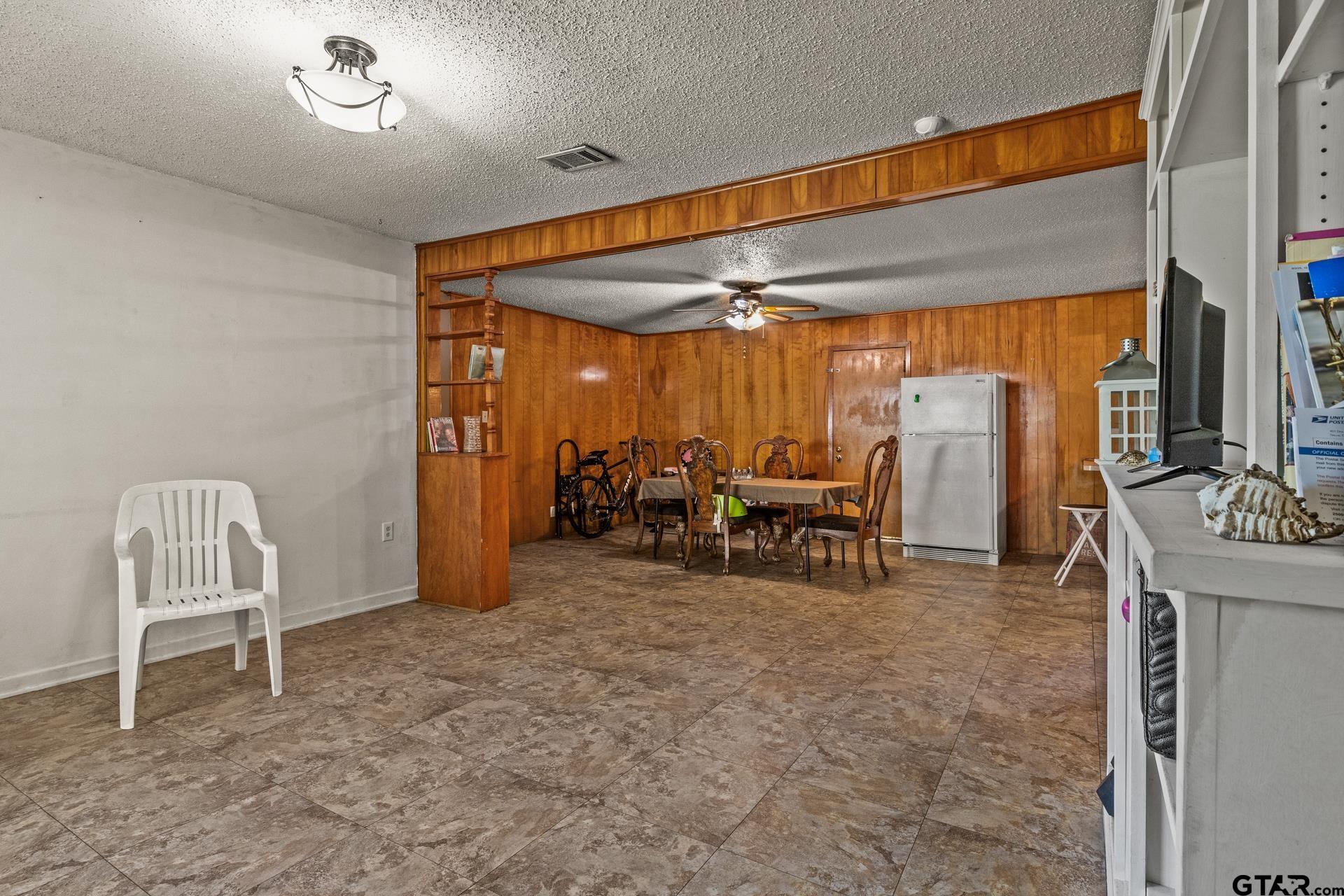 309 Henderson
