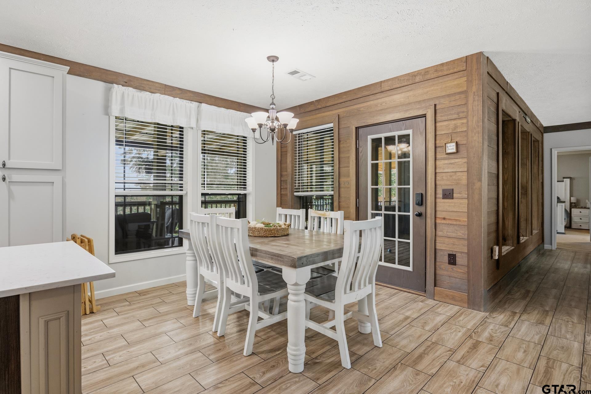 17 County Road 2611