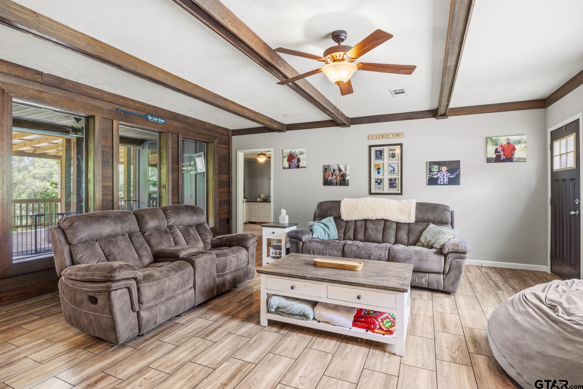 17 County Road 2611