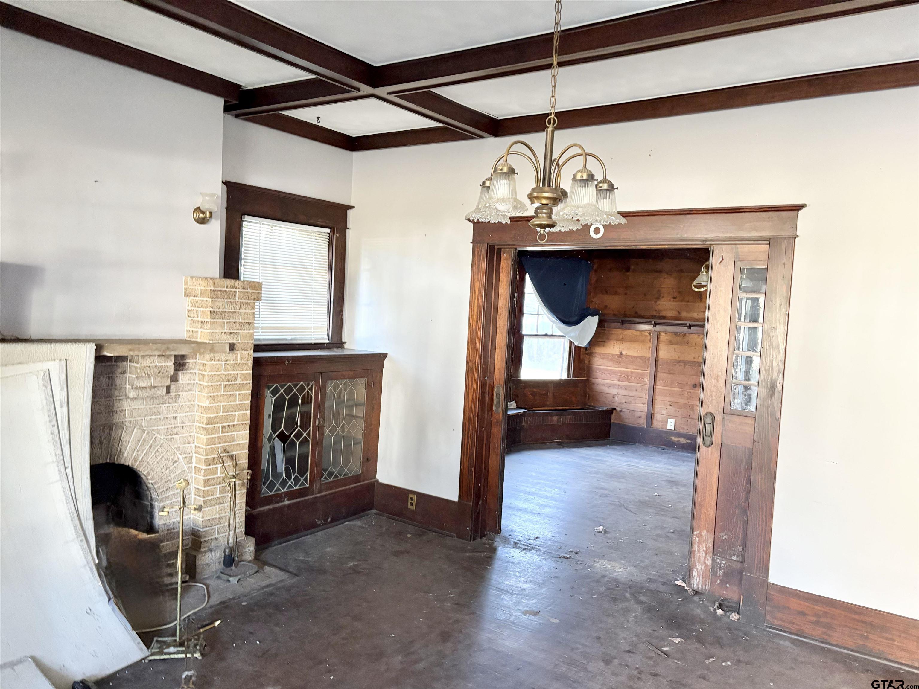 217 N Texas