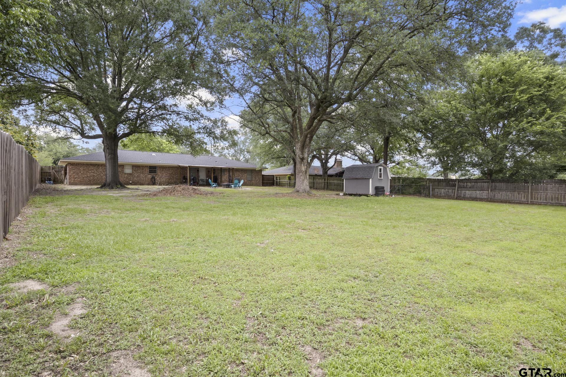408 Rosewood
