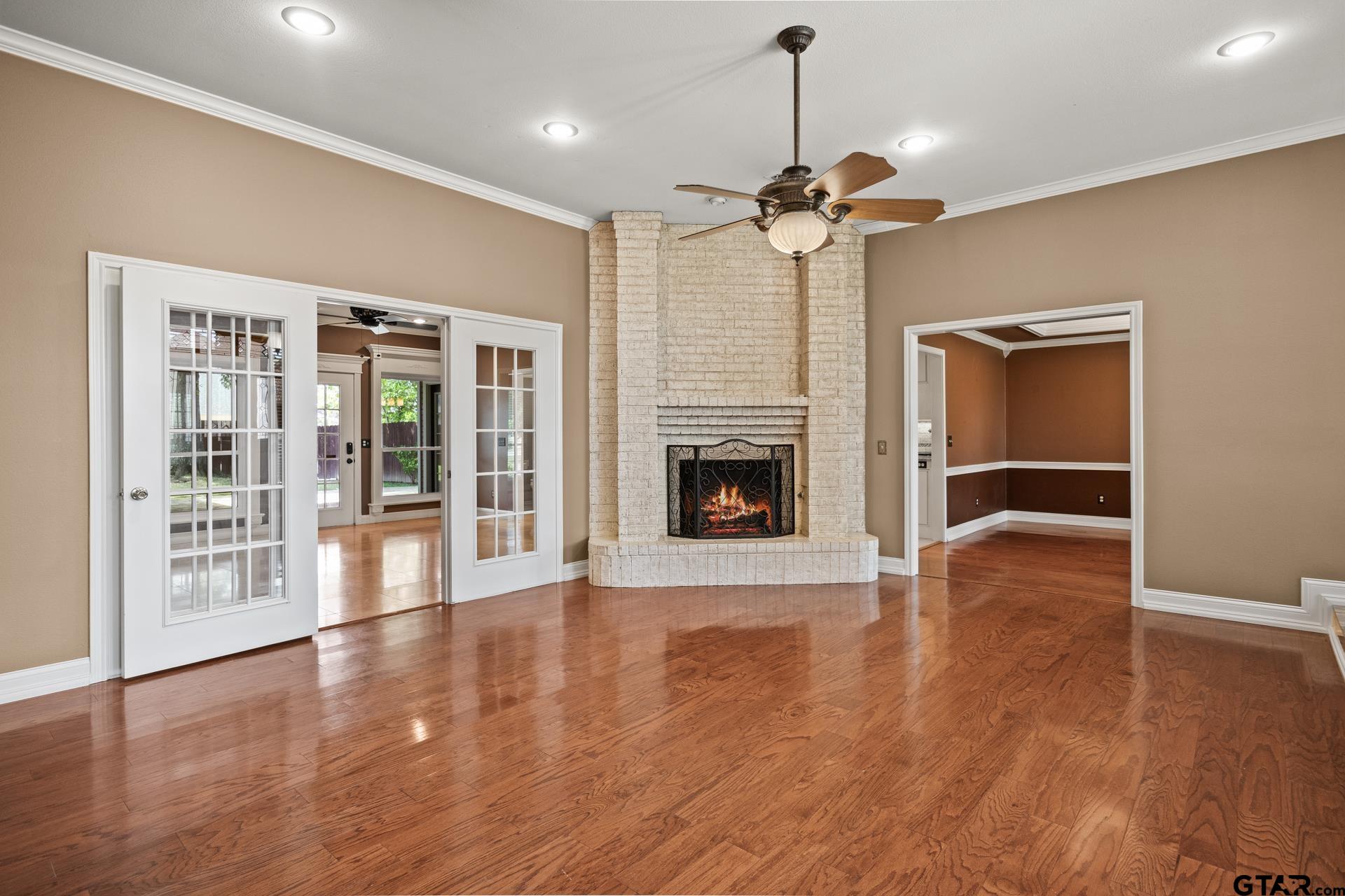 212 Turnberry Cir