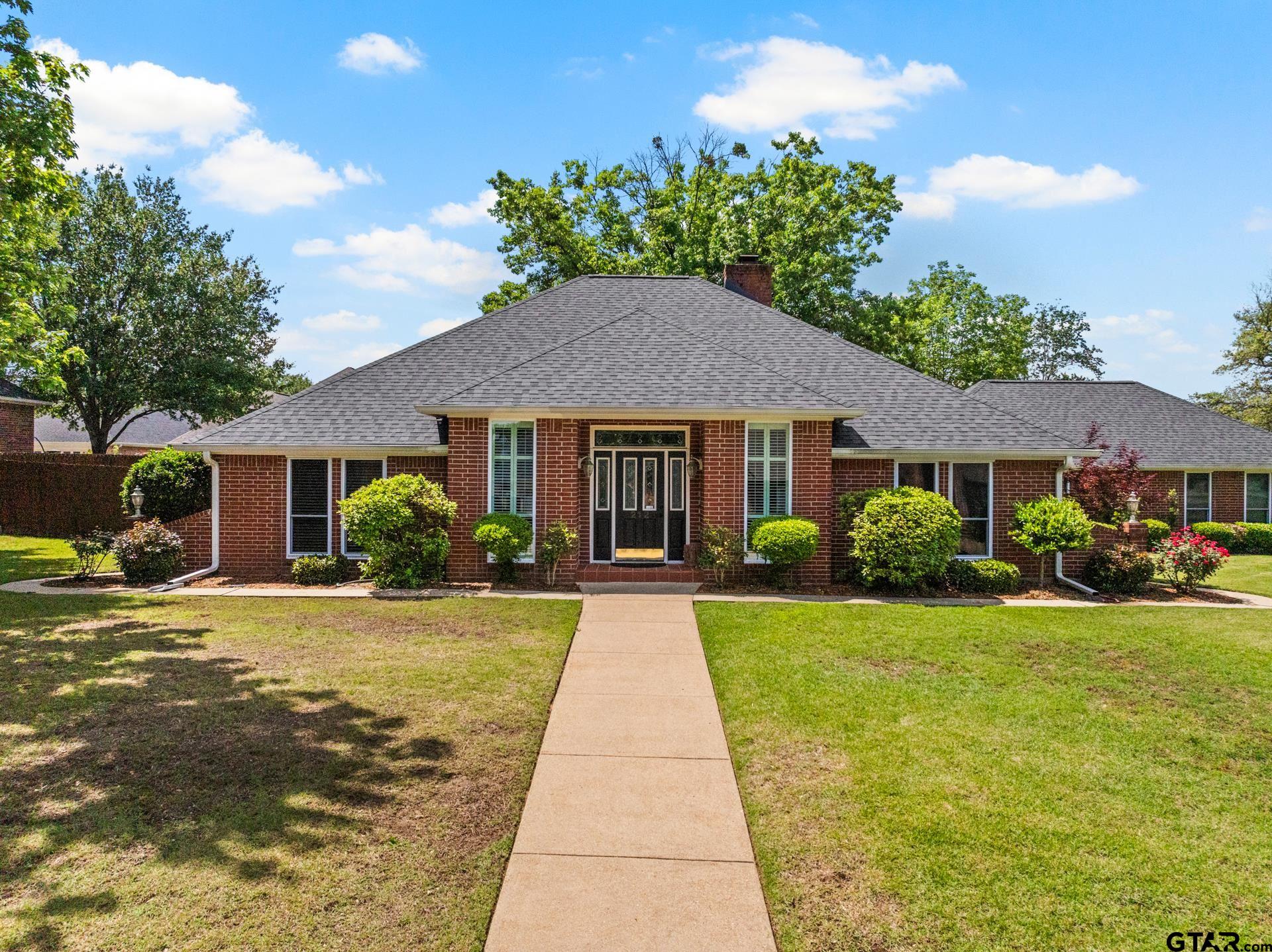 212 Turnberry Cir