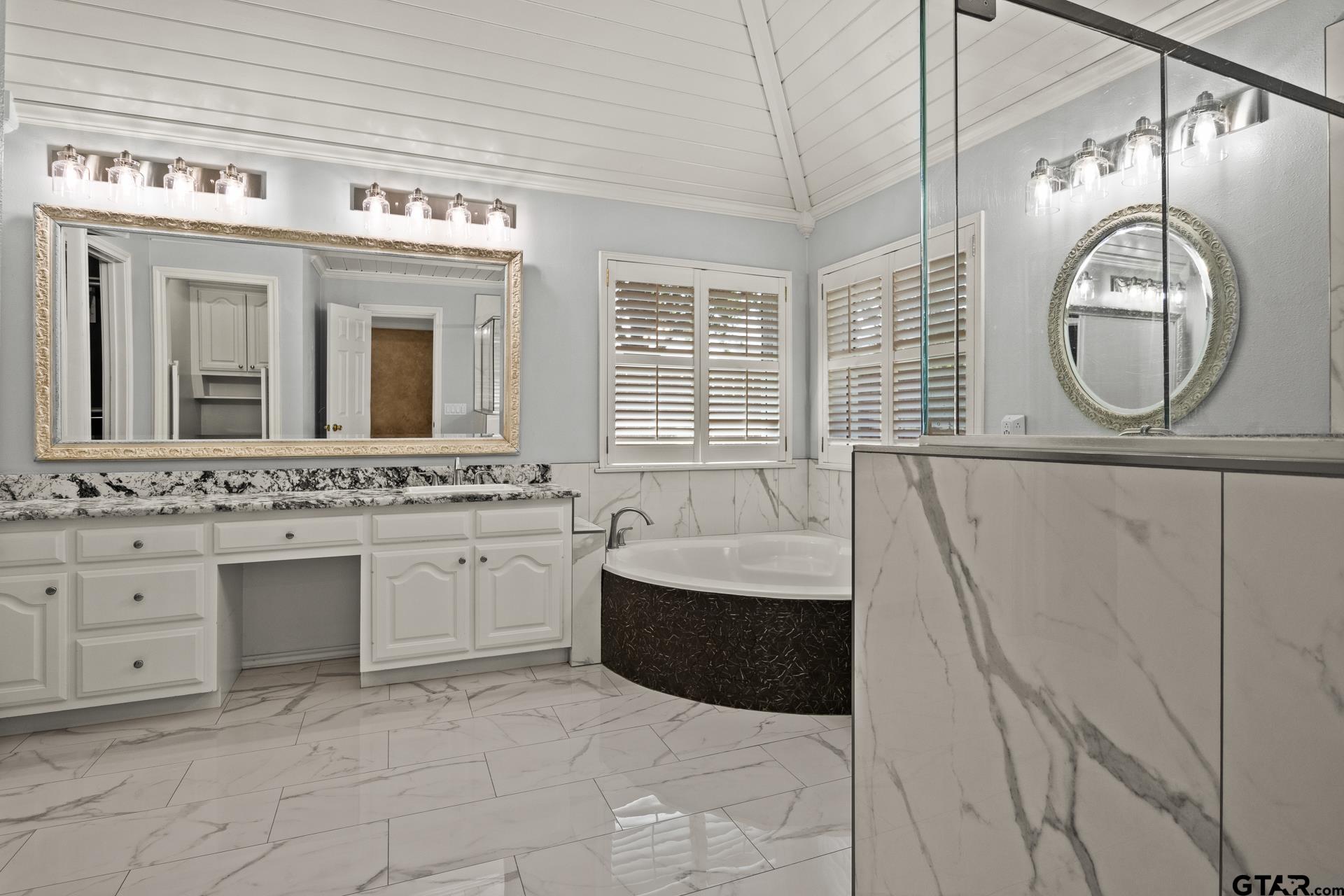 212 Turnberry Cir