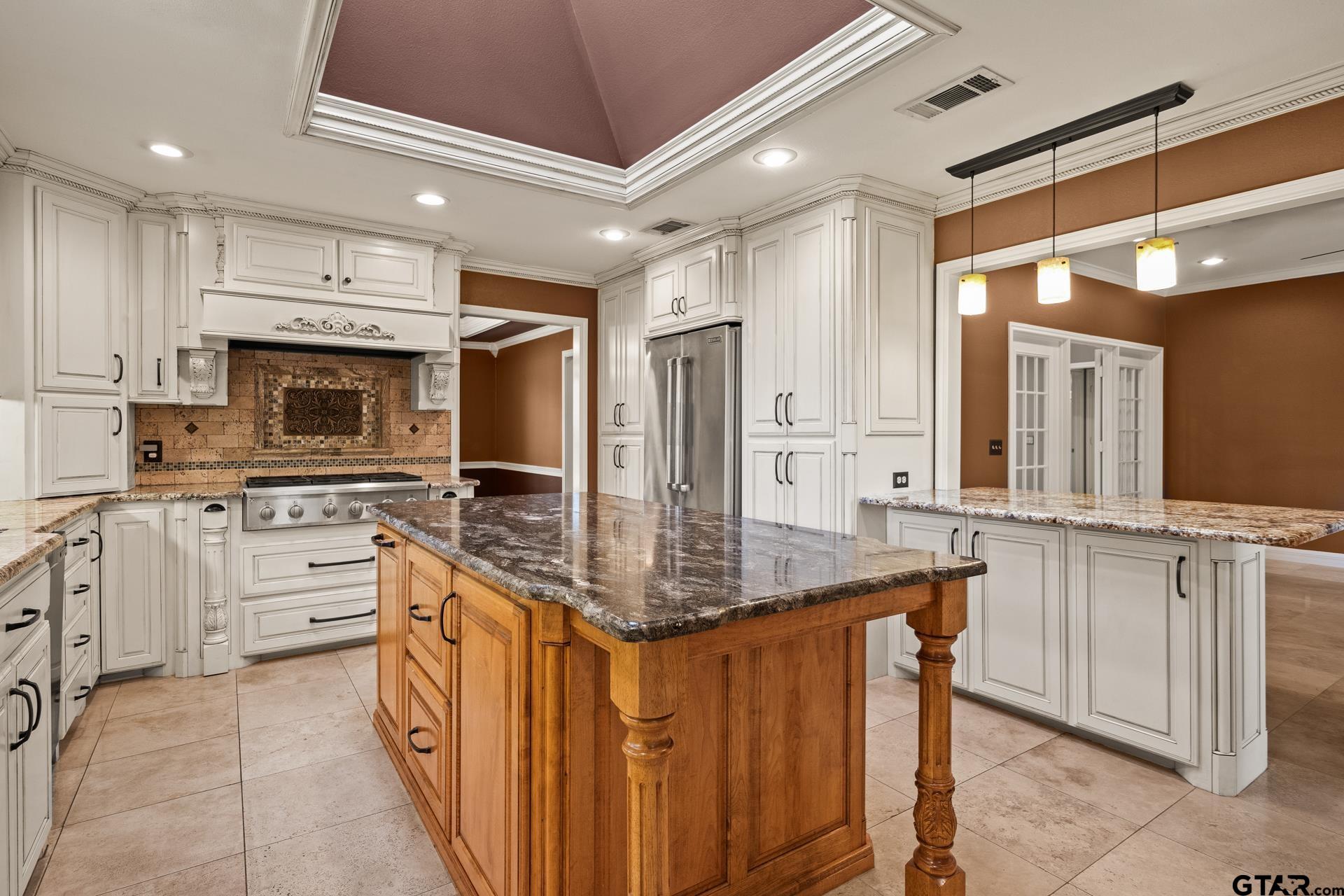 212 Turnberry Cir