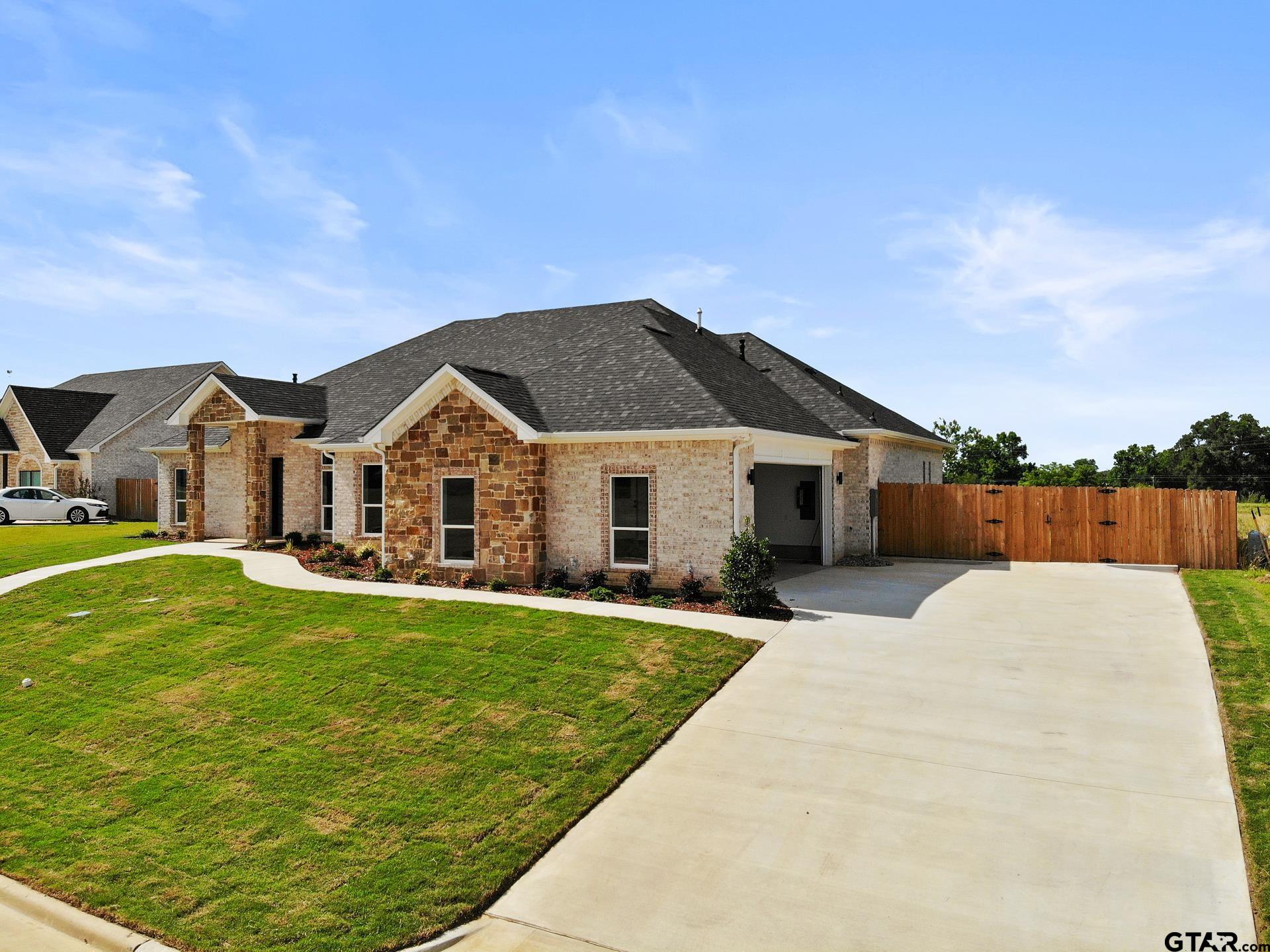 1005 Stone Haven