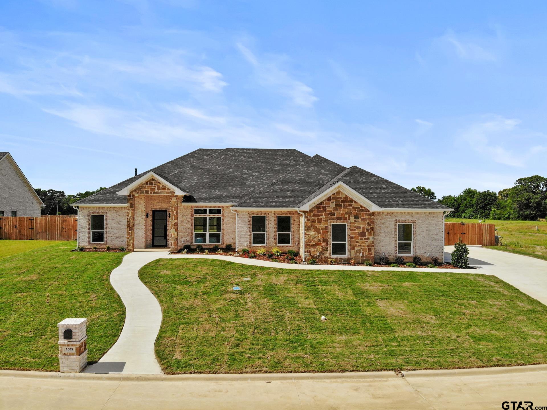 1005 Stone Haven