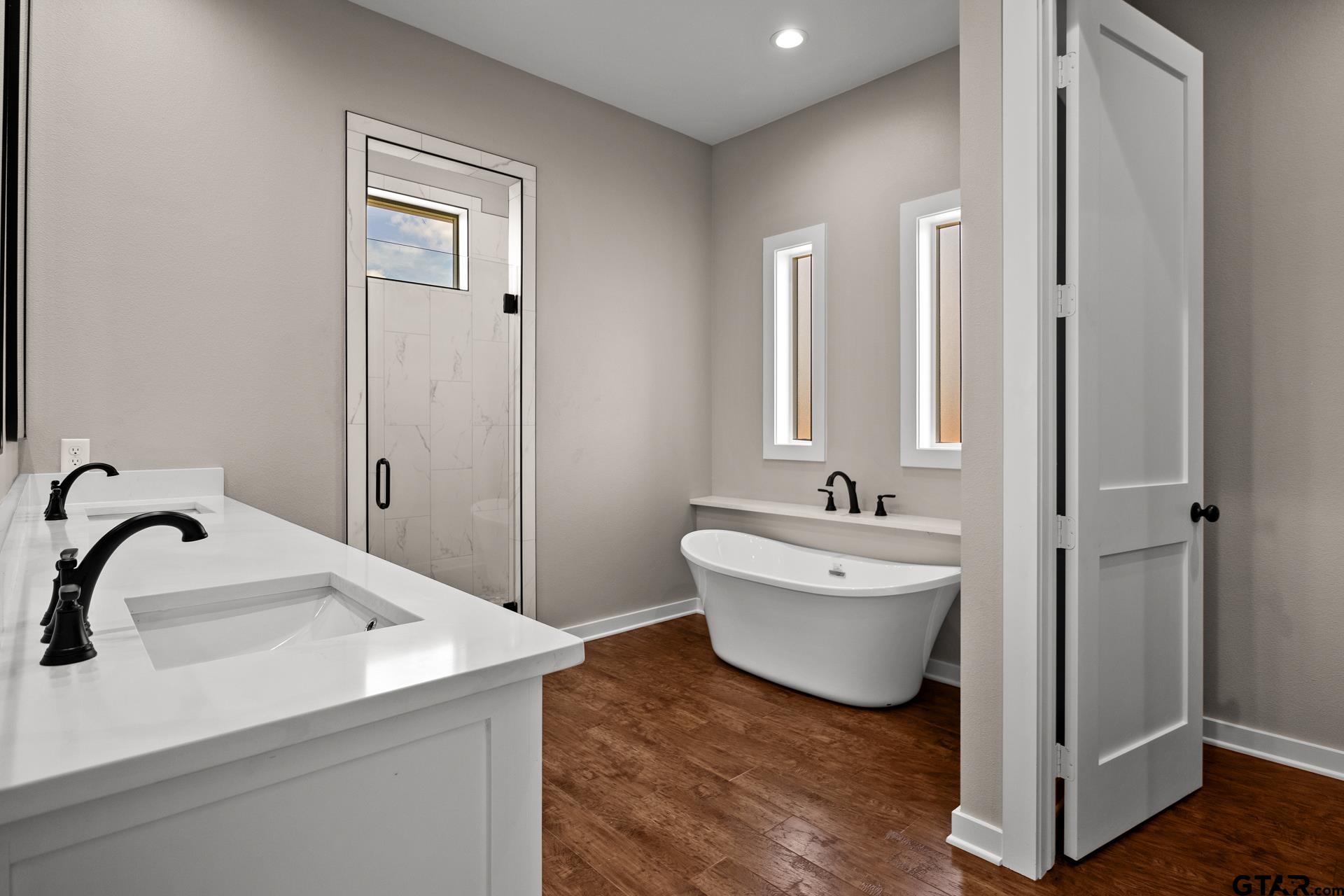 1005 Stone Haven