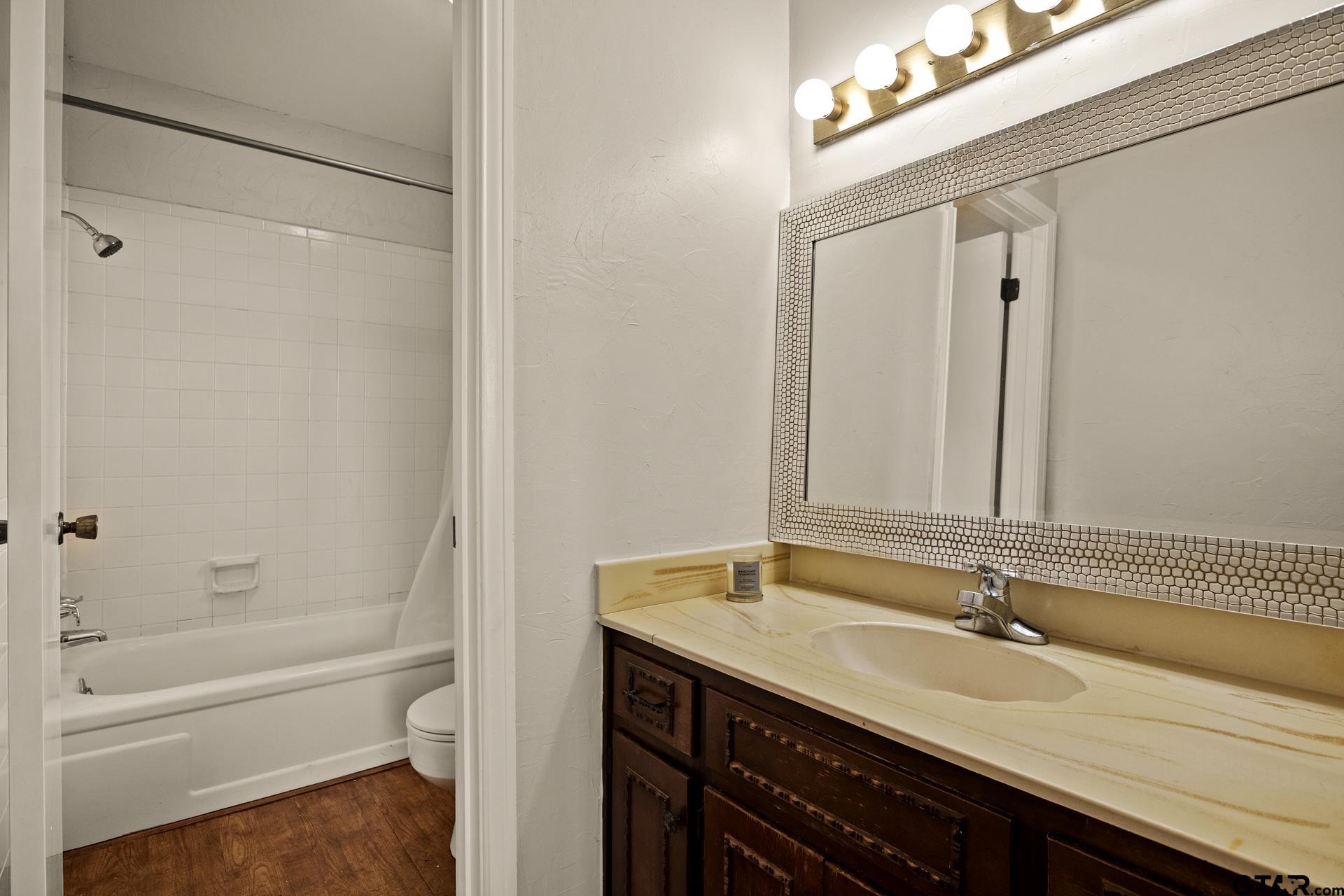 1413 Irvin Parkway