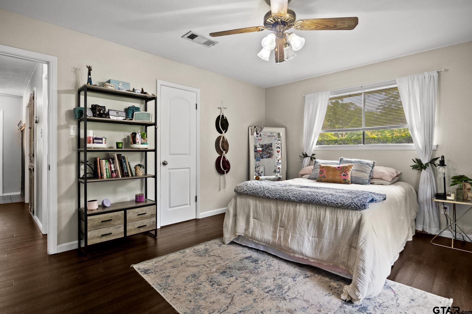 1413 Irvin Parkway