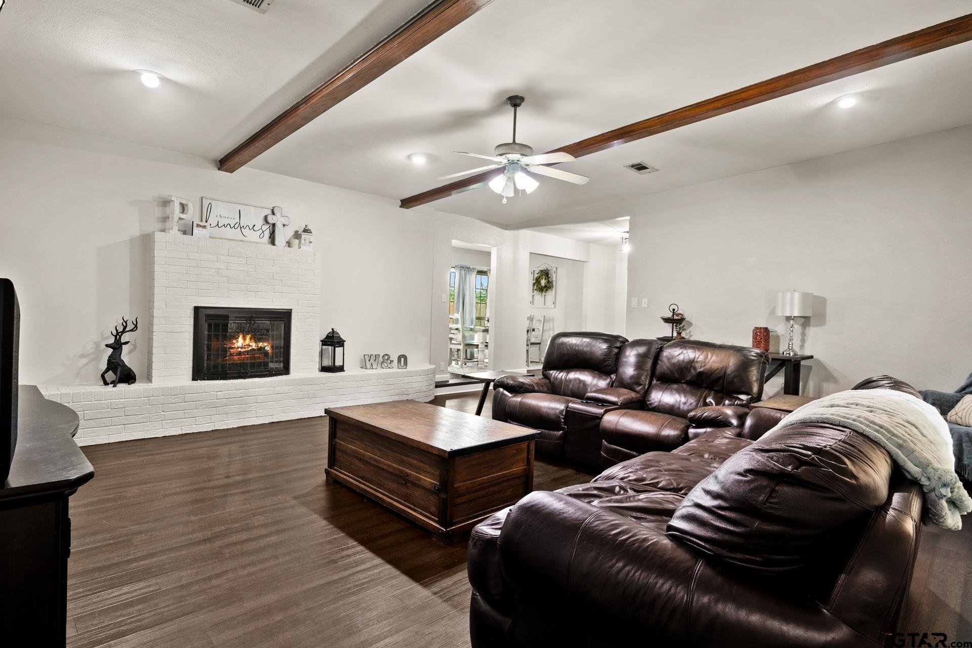 1413 Irvin Parkway