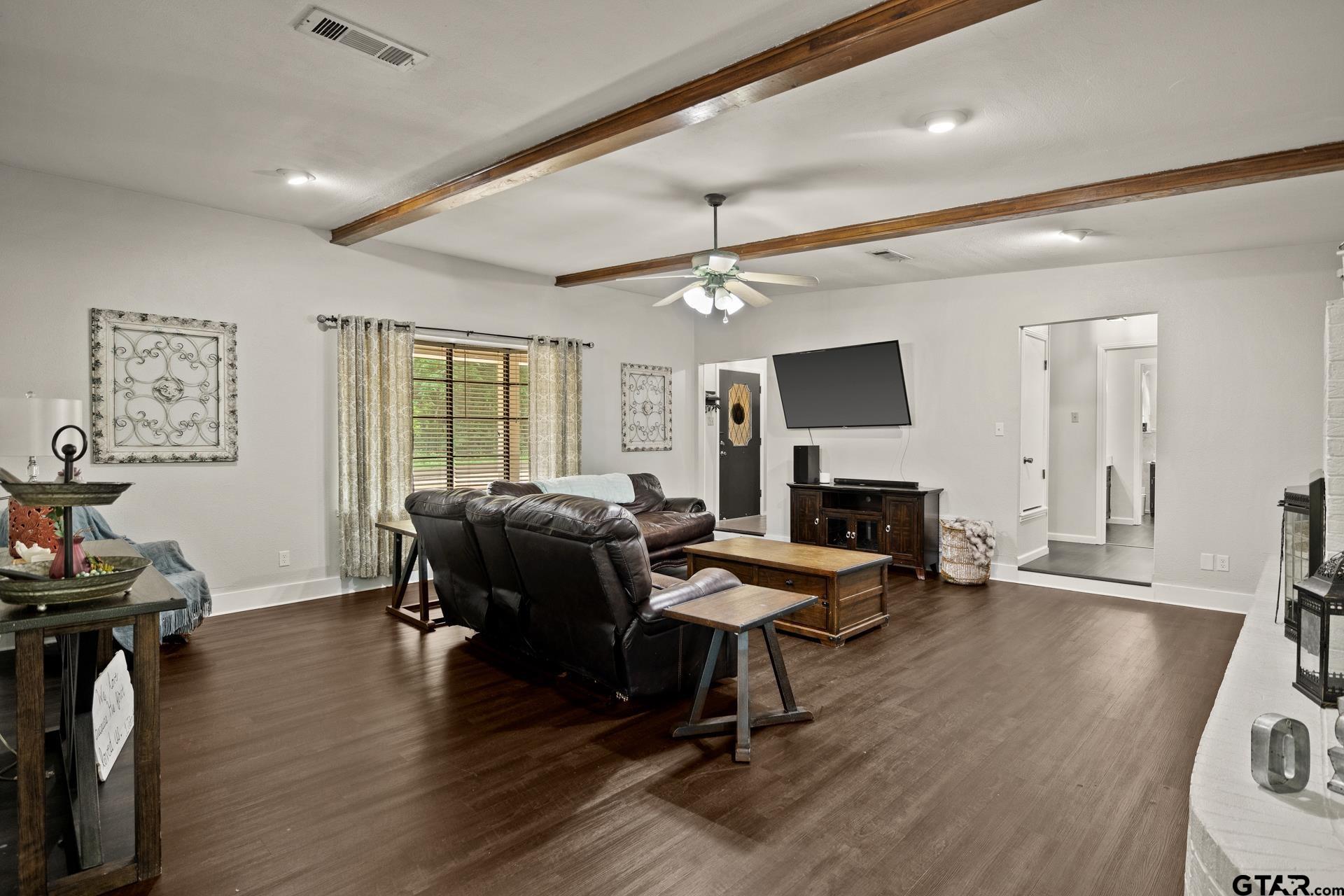 1413 Irvin Parkway