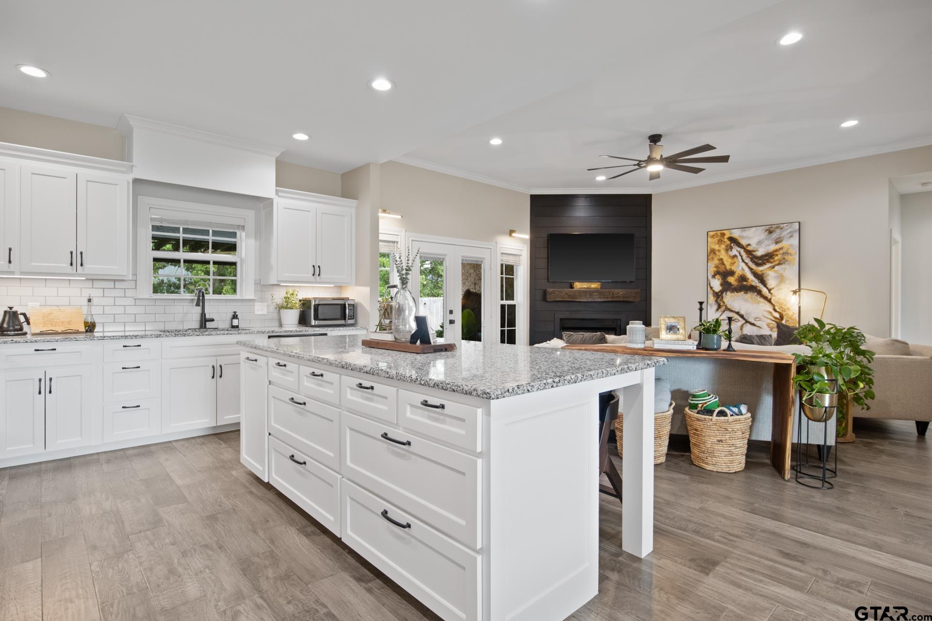 2729 Stone Briar