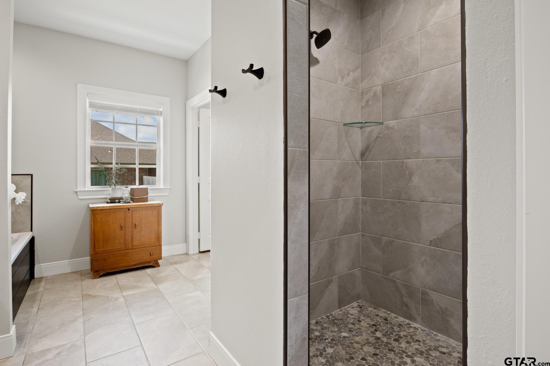 2729 Stone Briar