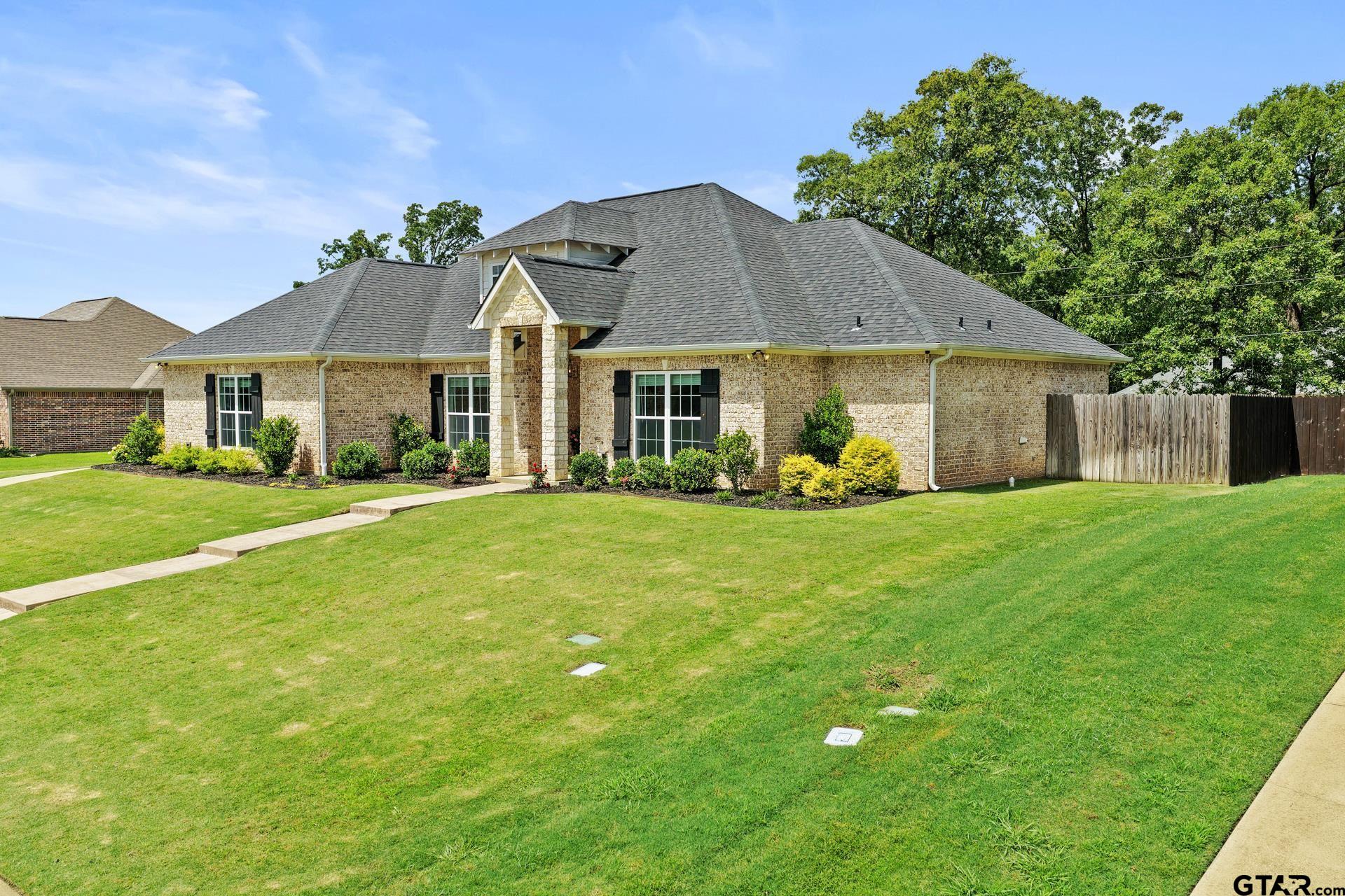 2729 Stone Briar