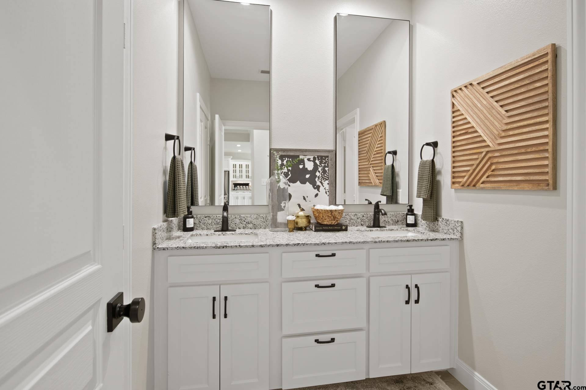 2729 Stone Briar