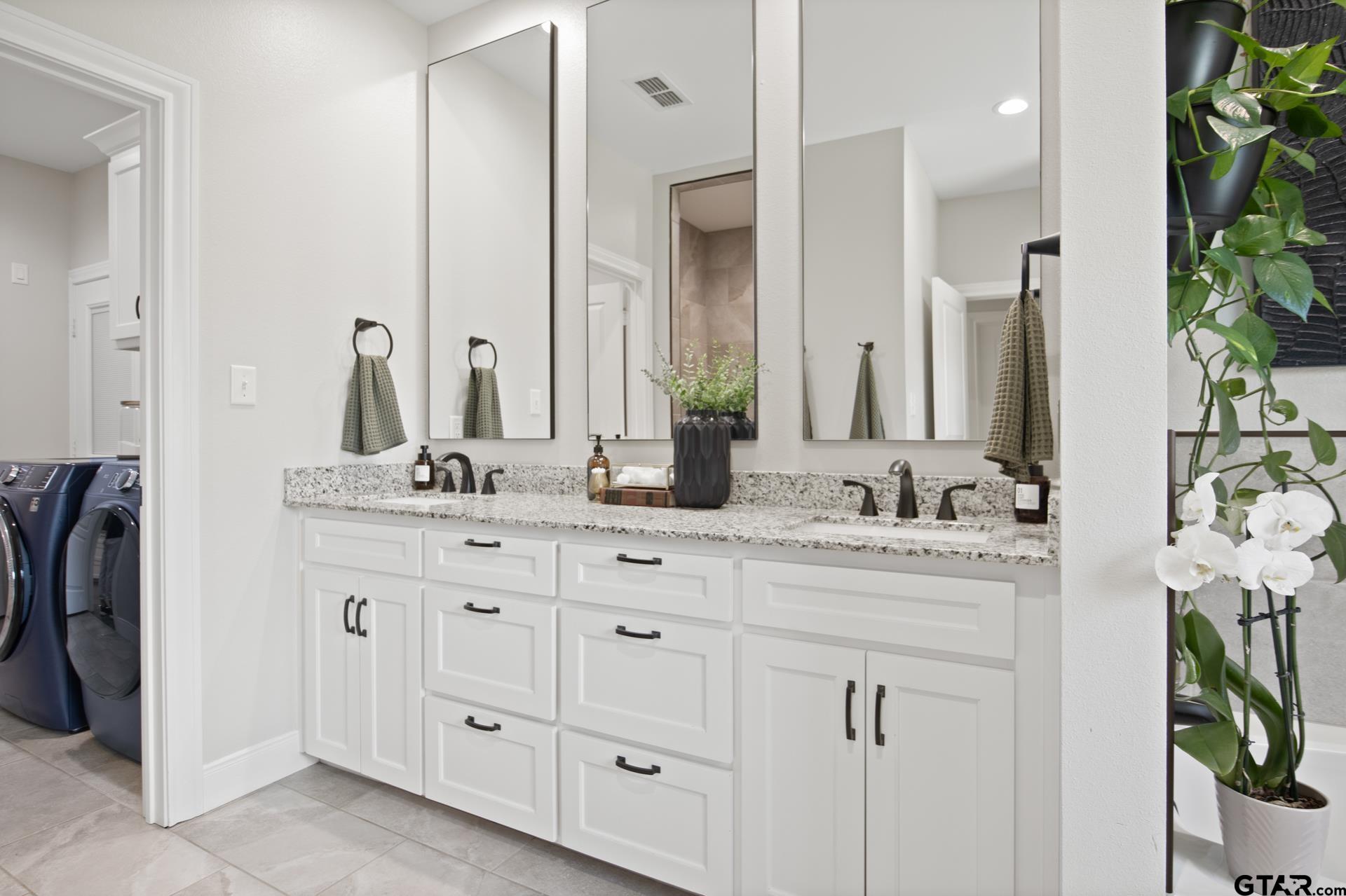 2729 Stone Briar