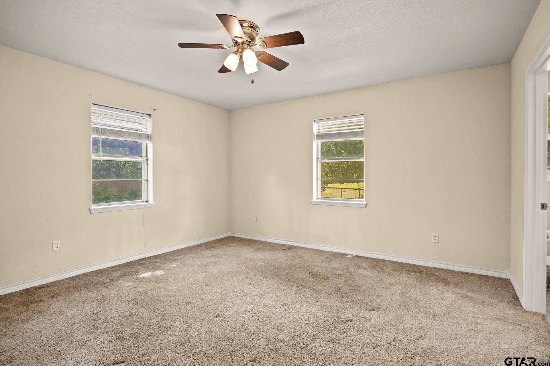 191 W Billy Daniels St