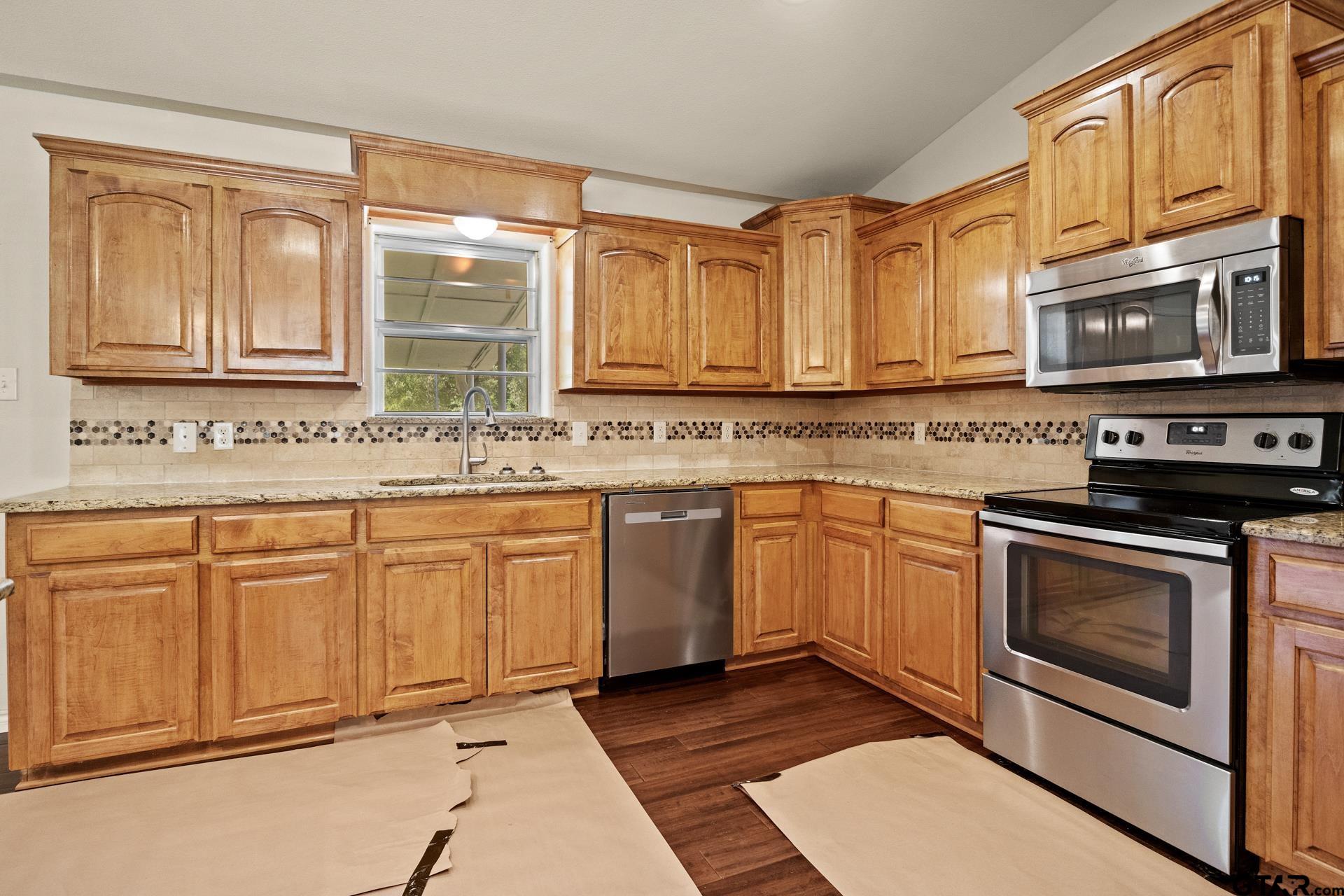 191 W Billy Daniels St