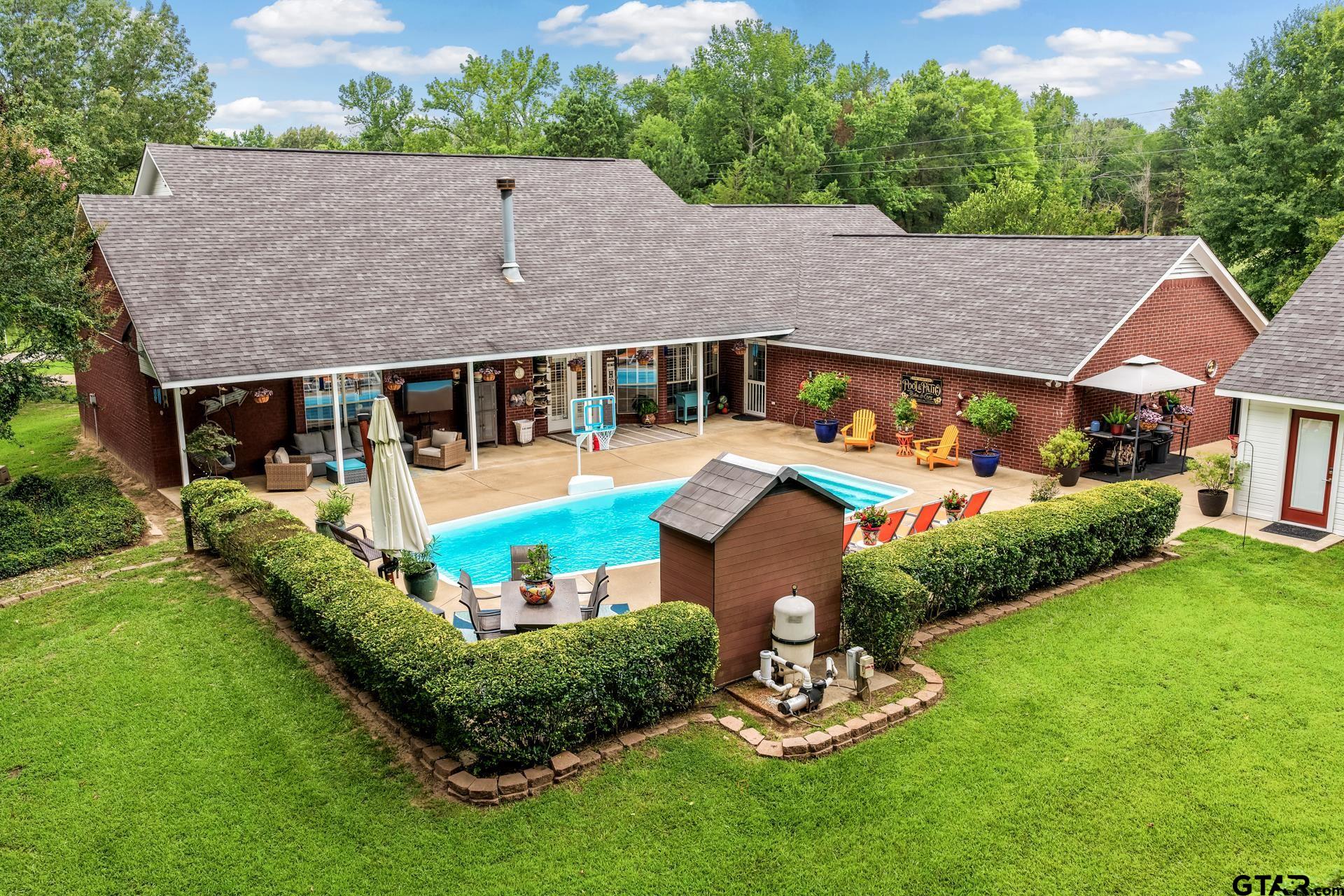 15 County road 3244