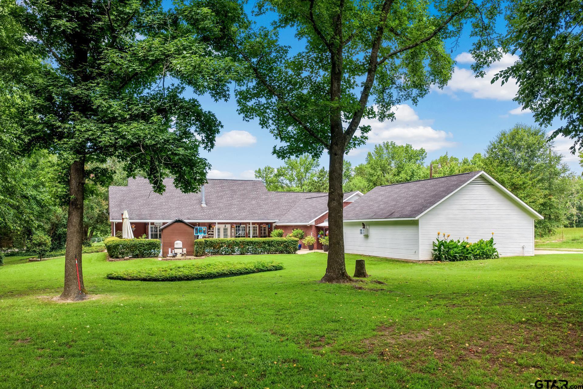 15 County road 3244