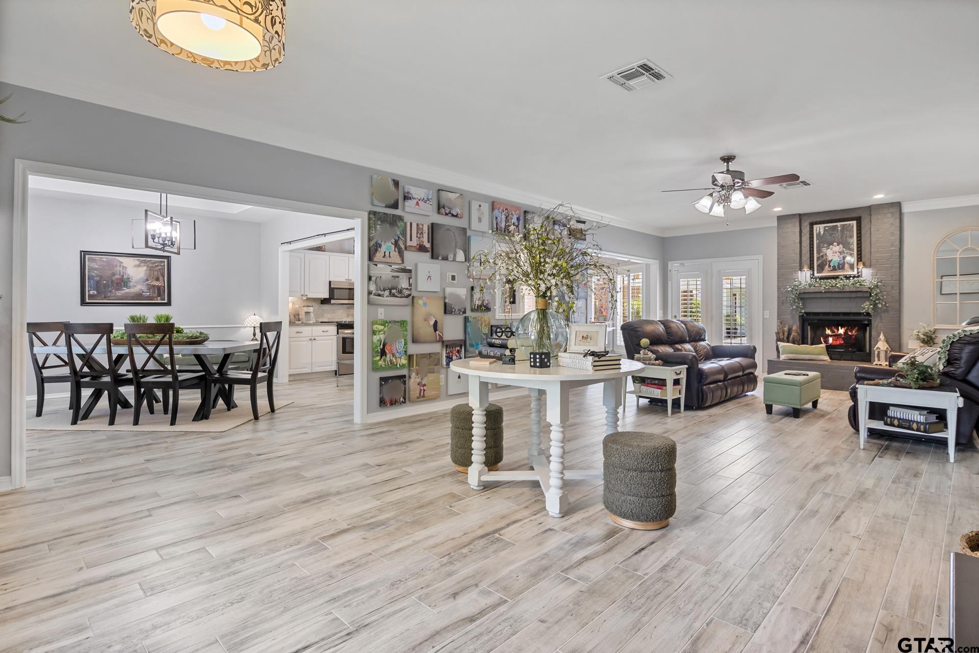 15 County road 3244
