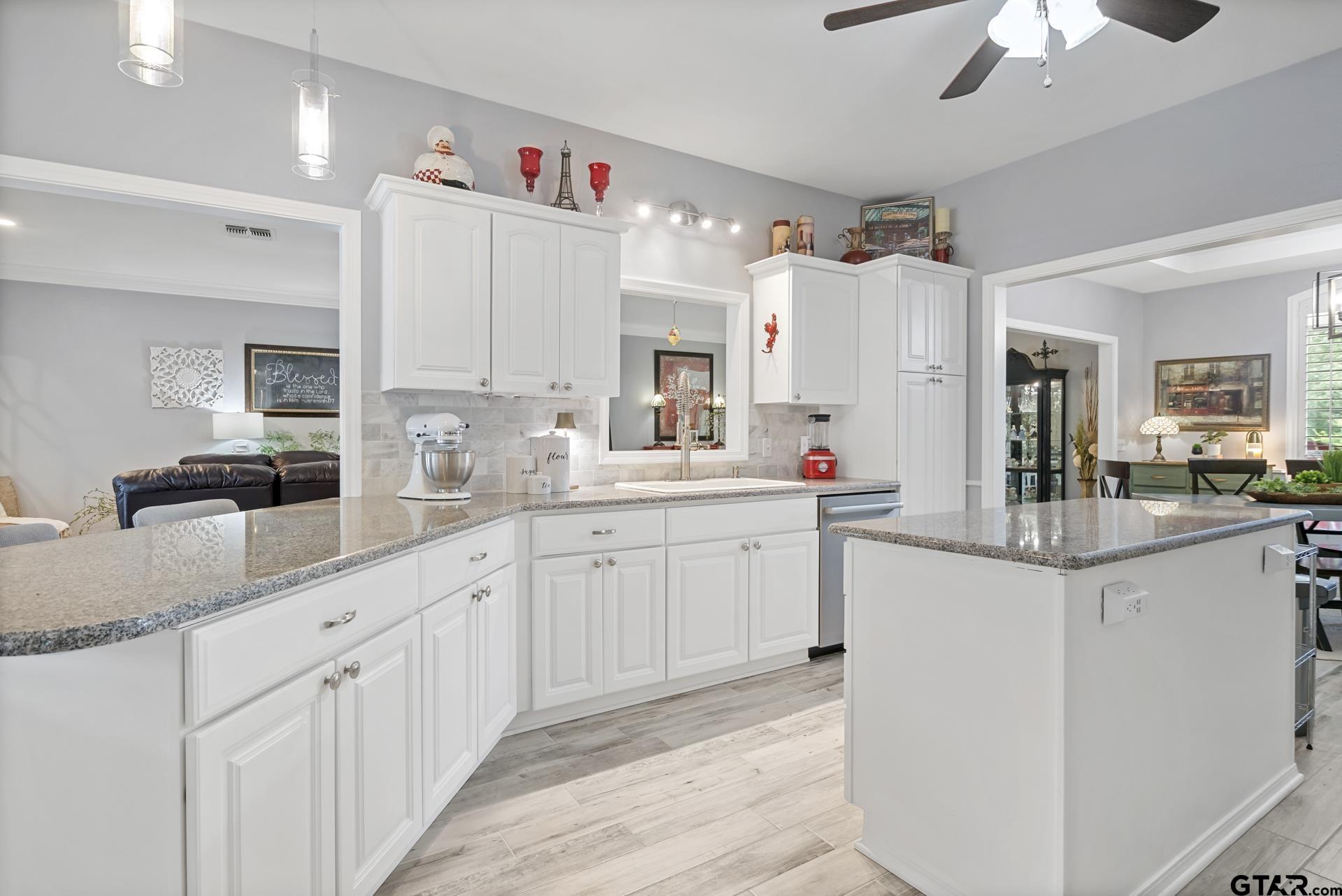 15 County road 3244