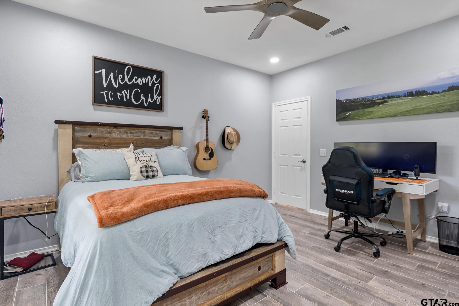 15 County road 3244