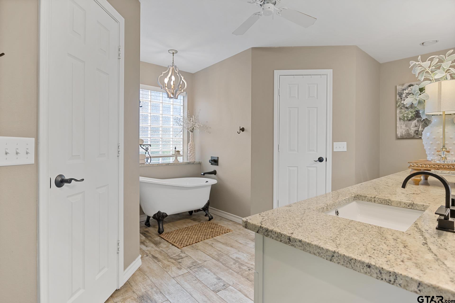 15 County road 3244